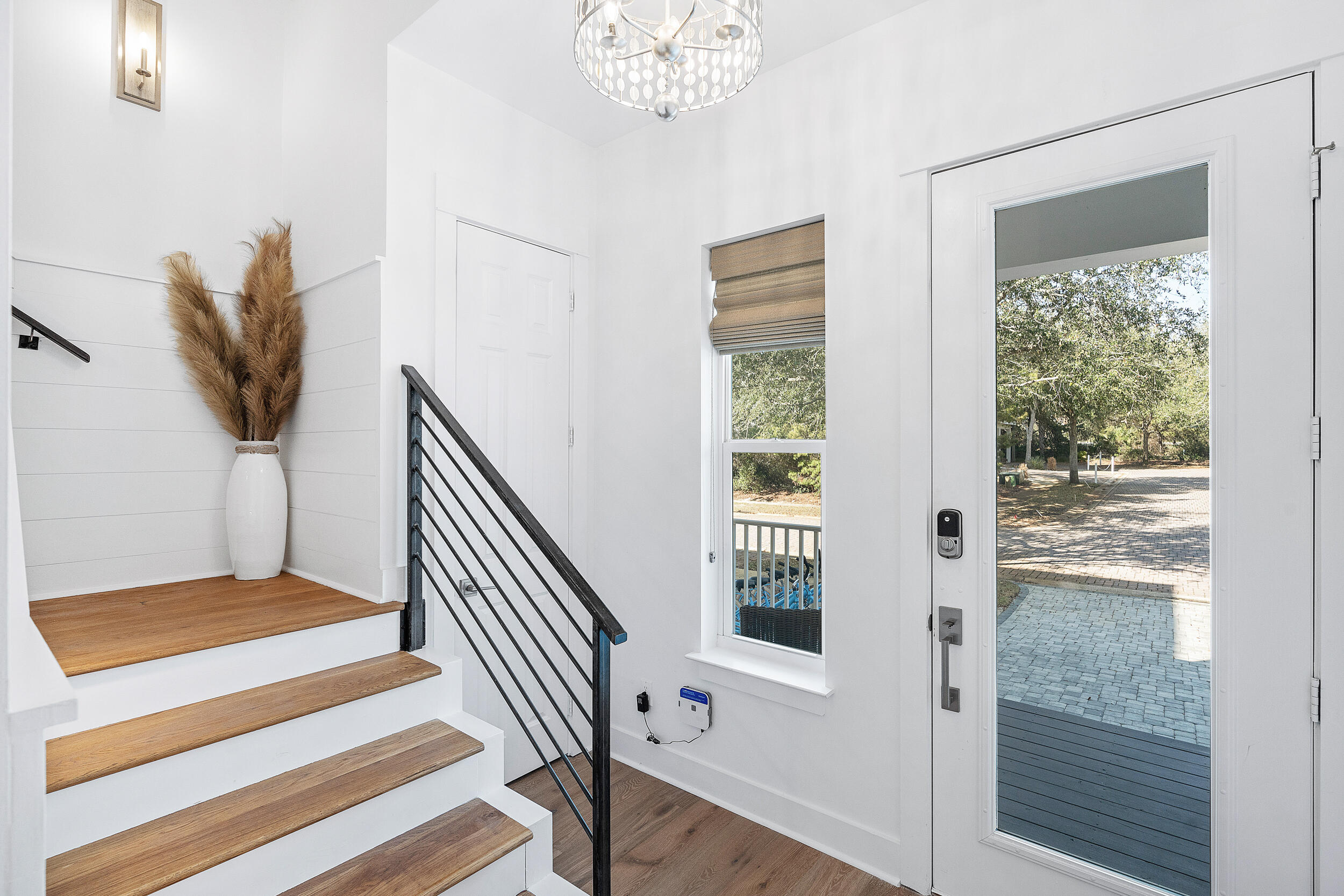 POMPANO PLACE - Residential