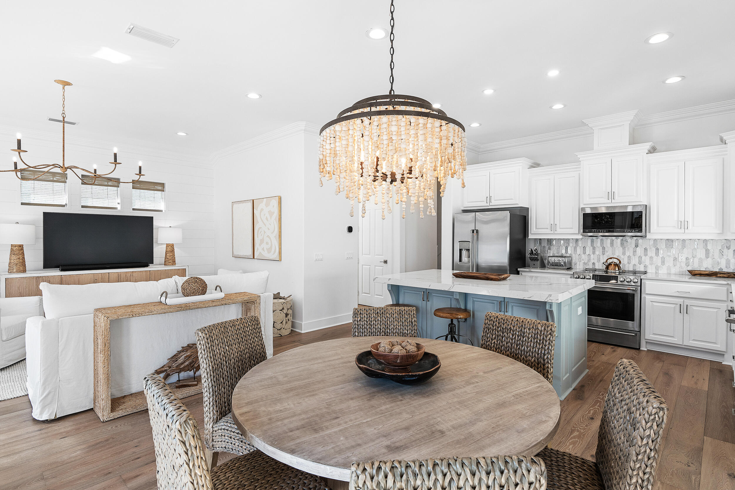 POMPANO PLACE - Residential