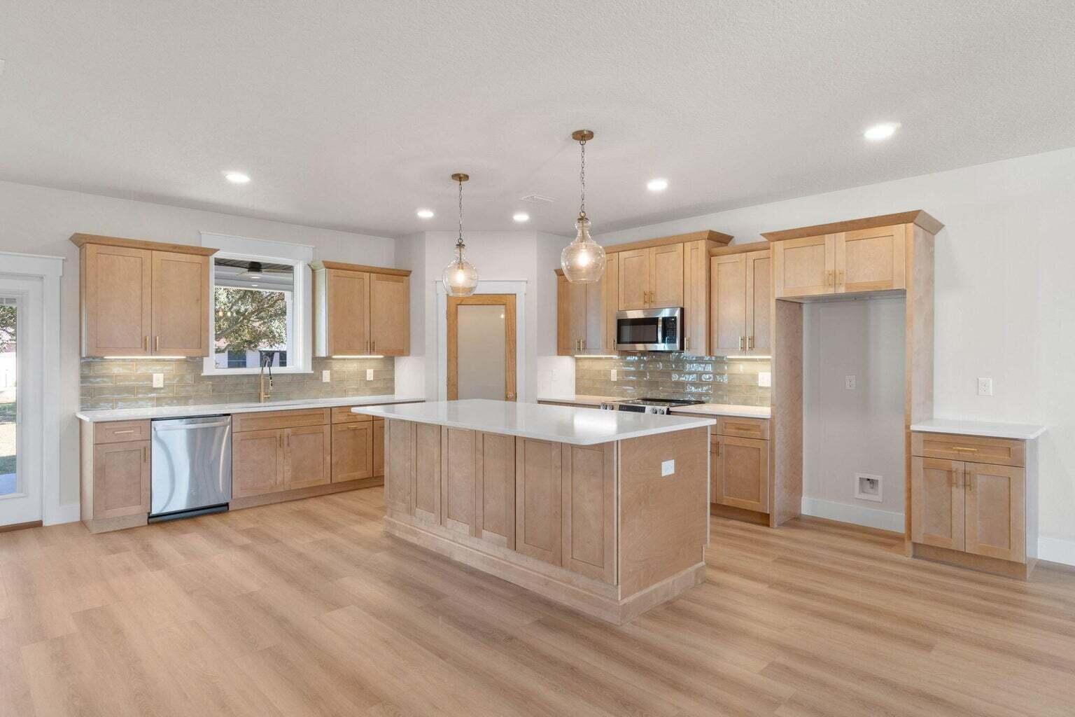 LOVEWOOD - Residential