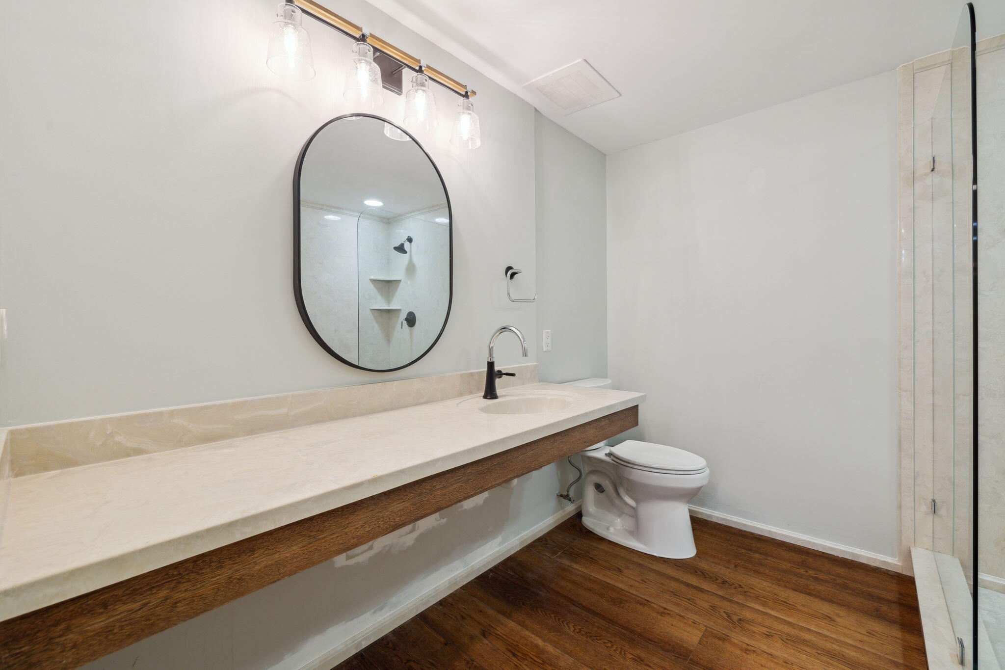BAHIA CONDO - Residential