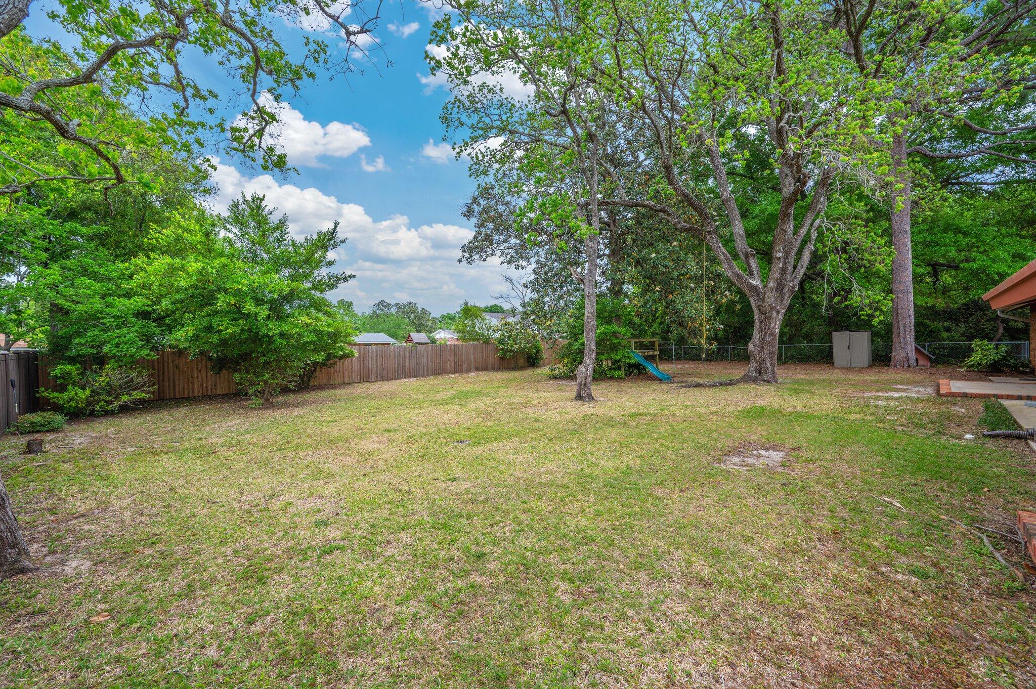 BAYOU POQUITO - Residential