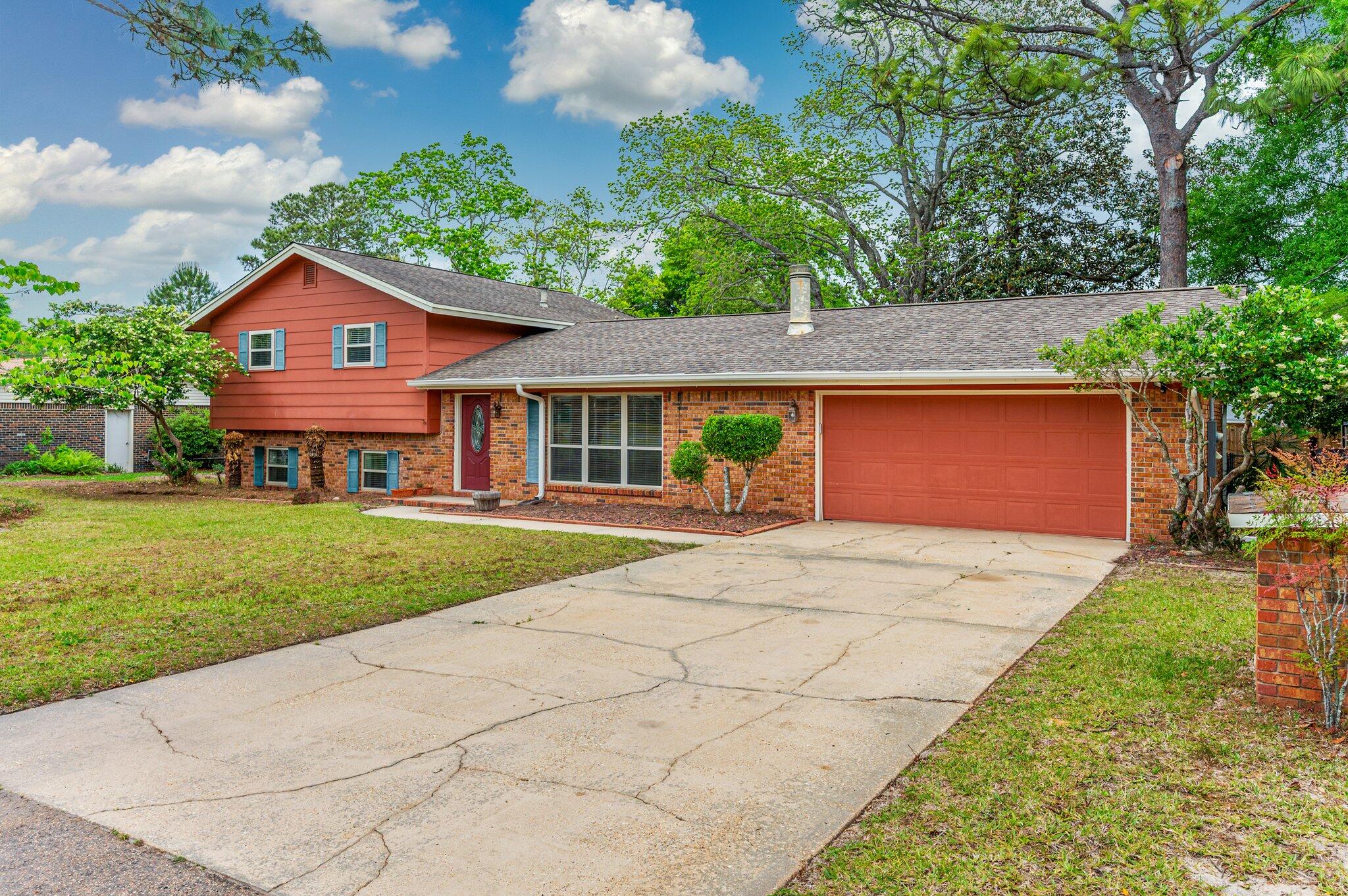 BAYOU POQUITO - Residential