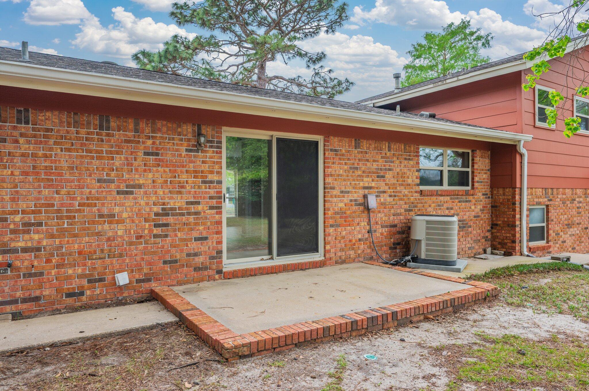BAYOU POQUITO - Residential