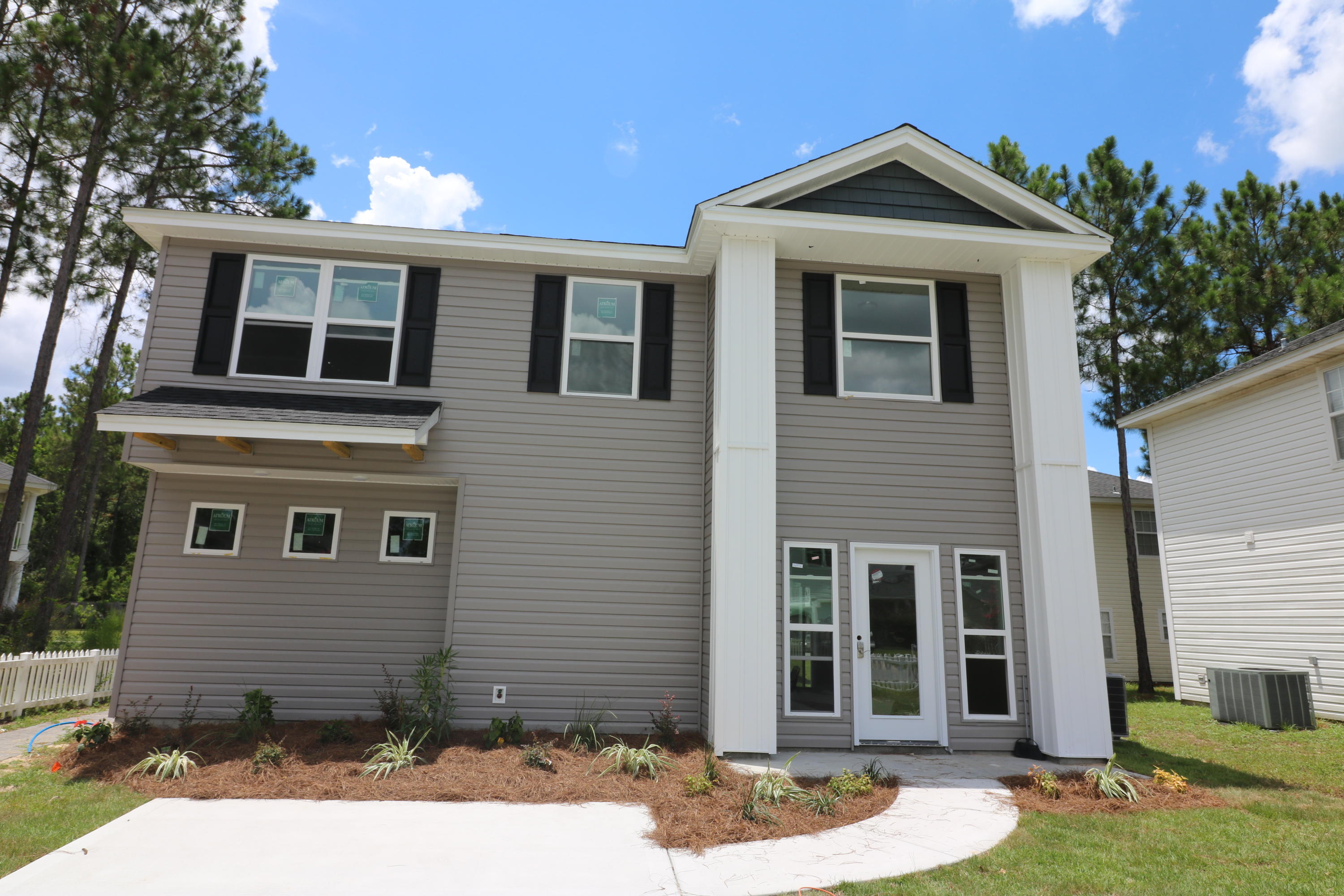 Beautiful New construction home in a fantastic area close to Tyndall, PC mall, shopping and entertaining. Come see this new construction home today