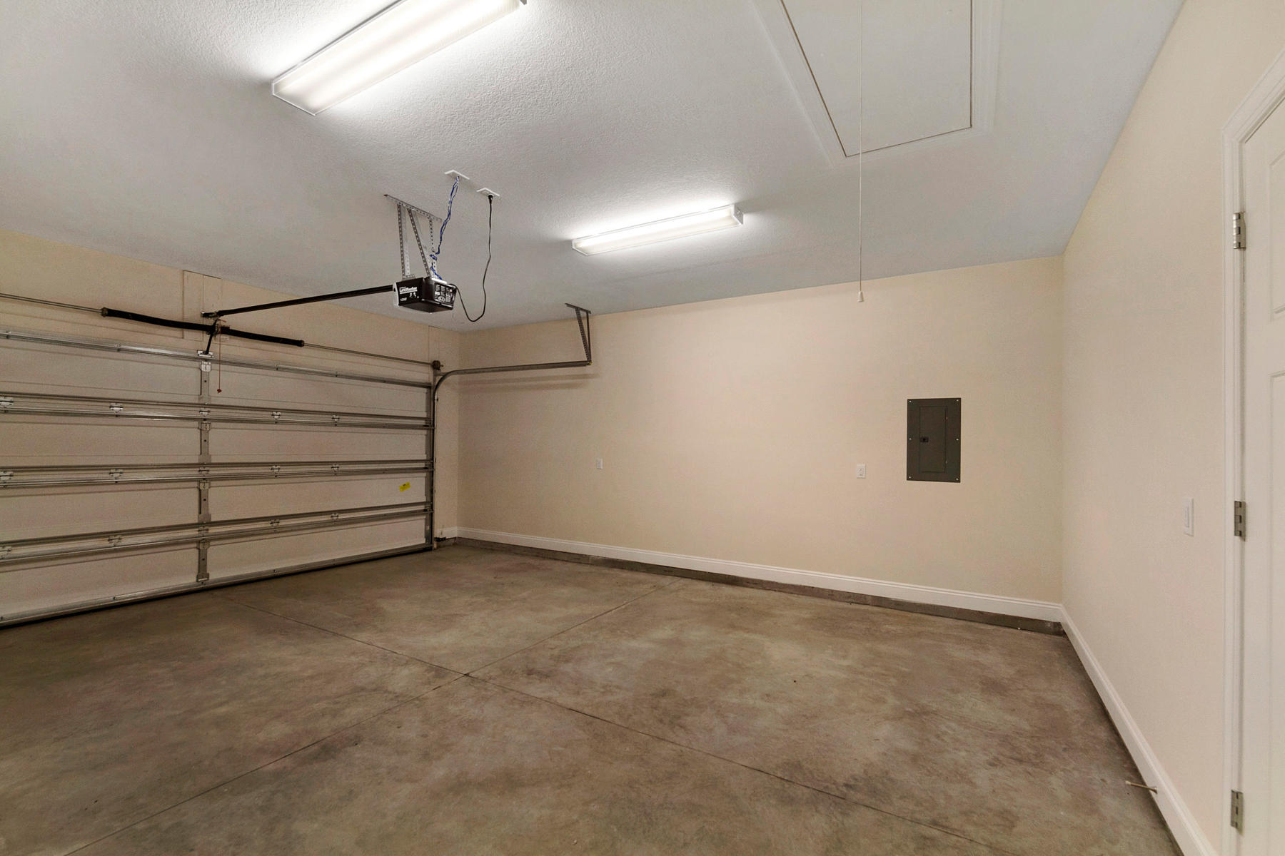 Cross Creek Estates - Residential