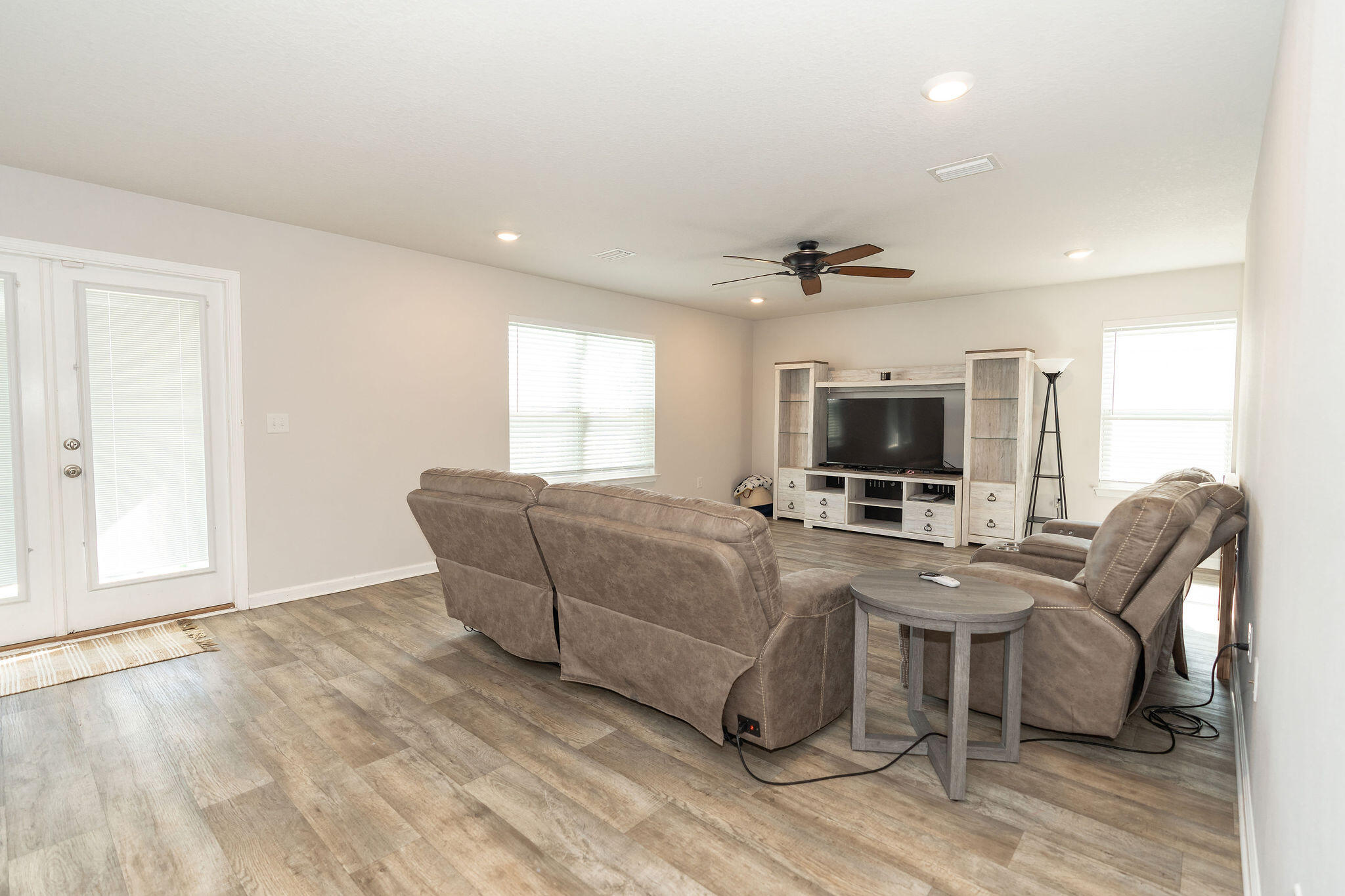 HAMMOCK BAY - Residential Lease