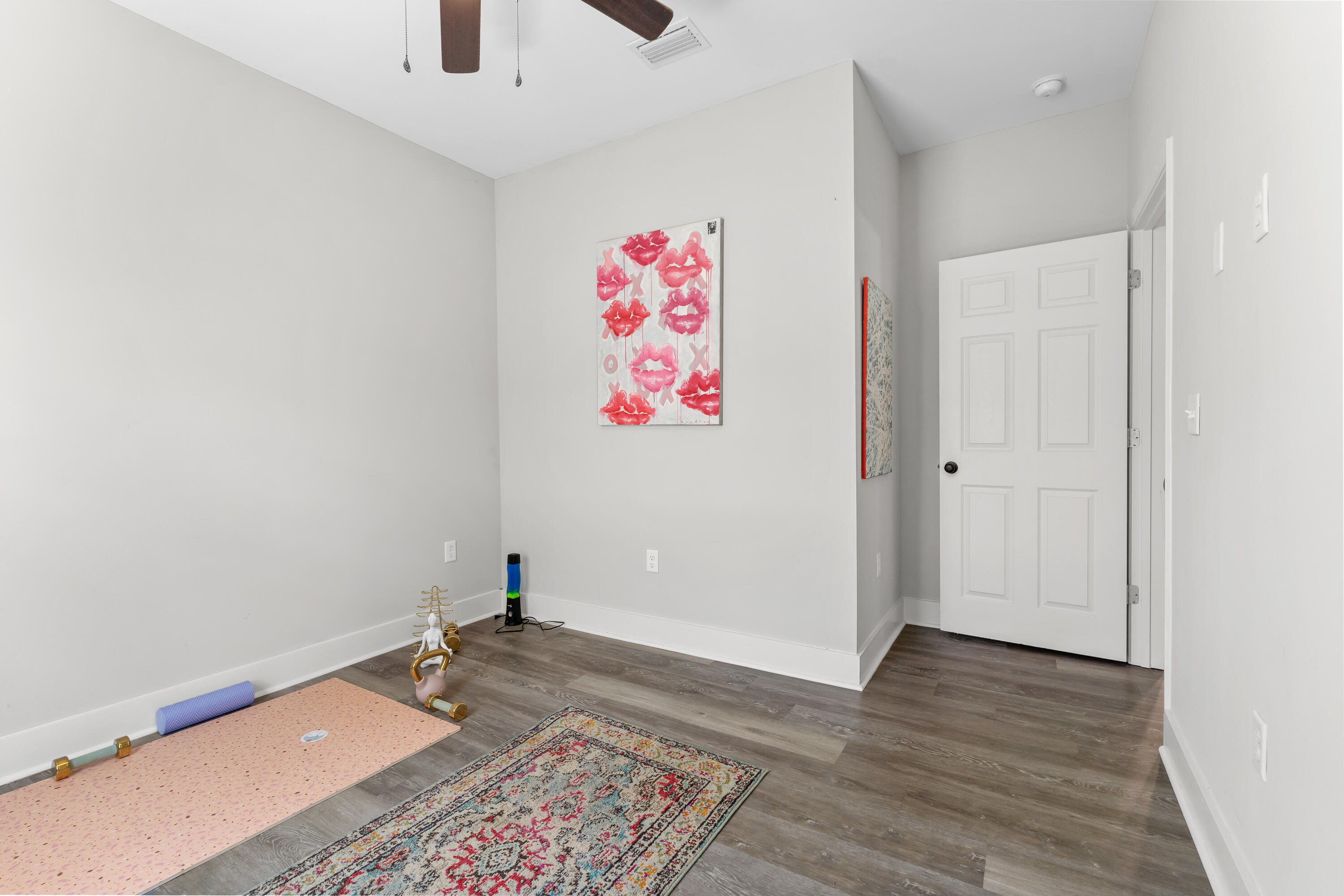 TOWN OF SANTA ROSA - Residential