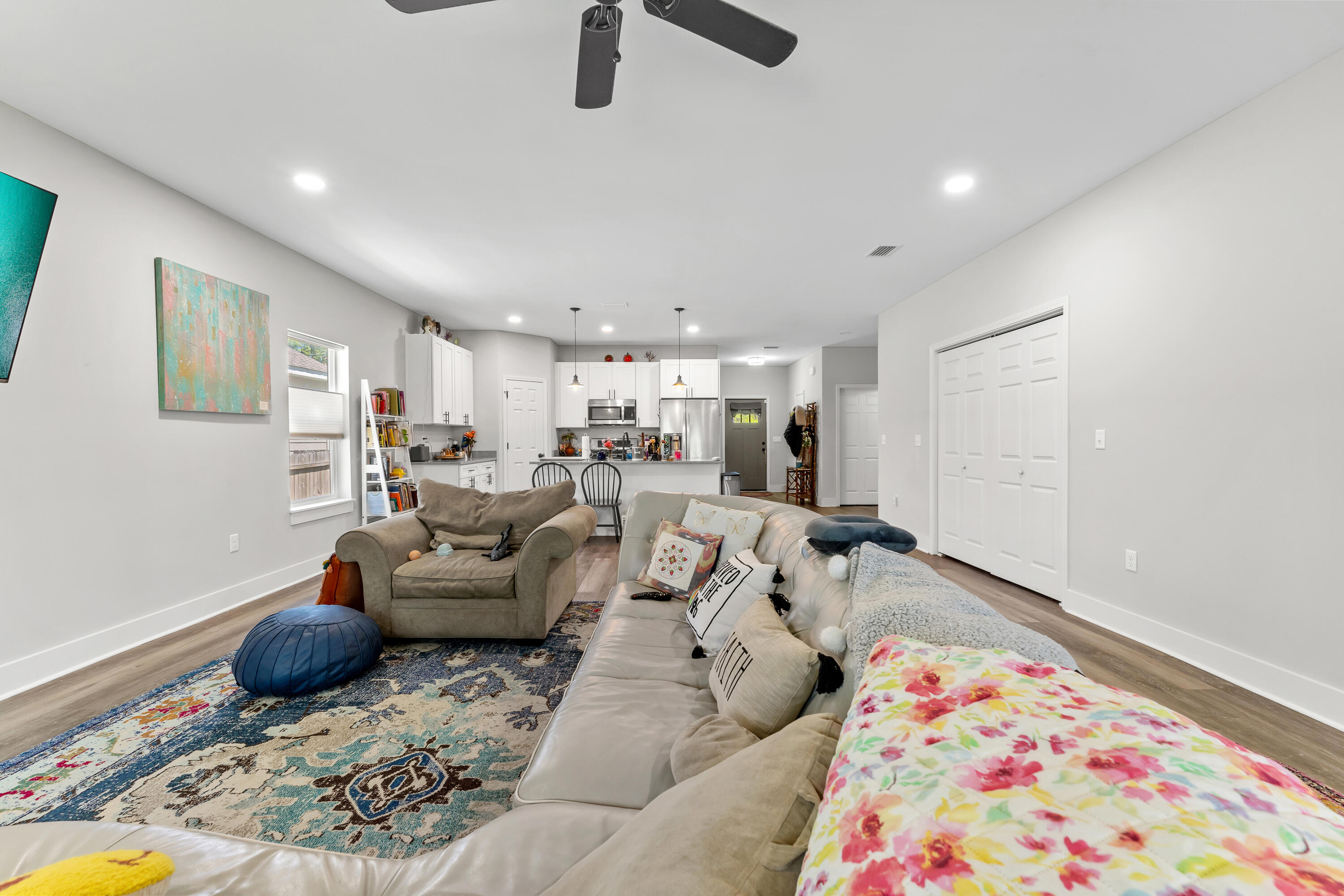 TOWN OF SANTA ROSA - Residential