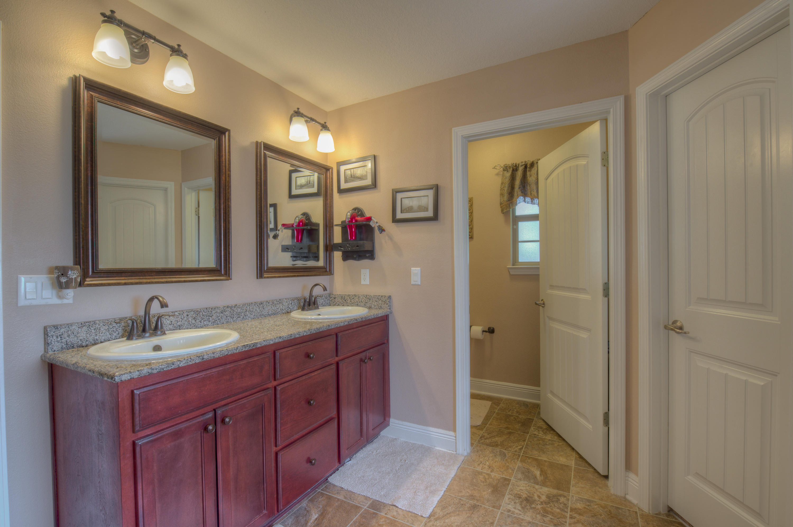 SILVER CREEK - Residential