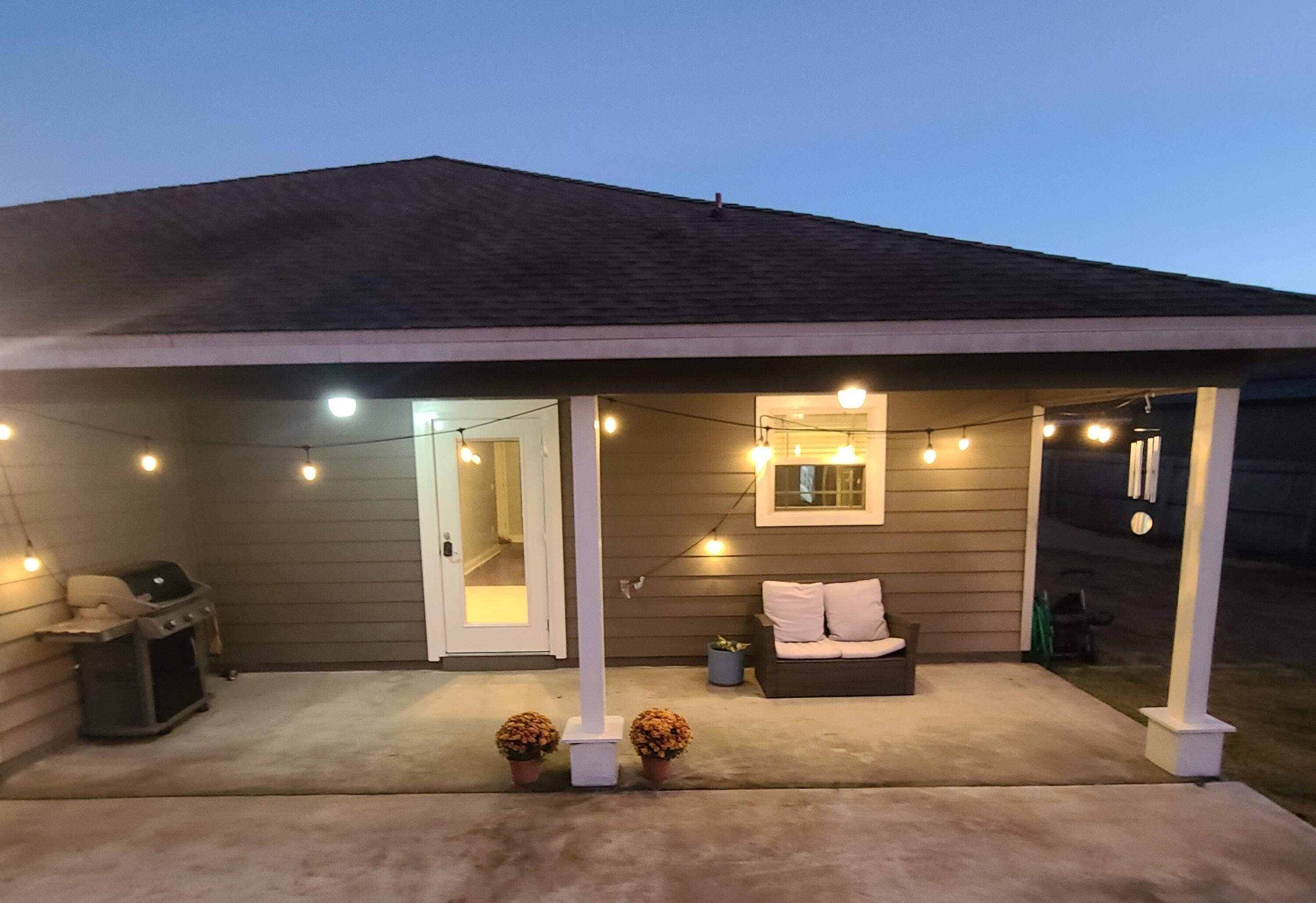 COTTAGES AT EAST RIVER - Residential