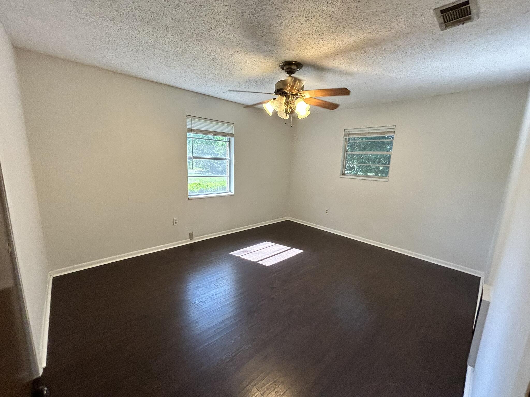 METES & BOUNDS - Residential Lease