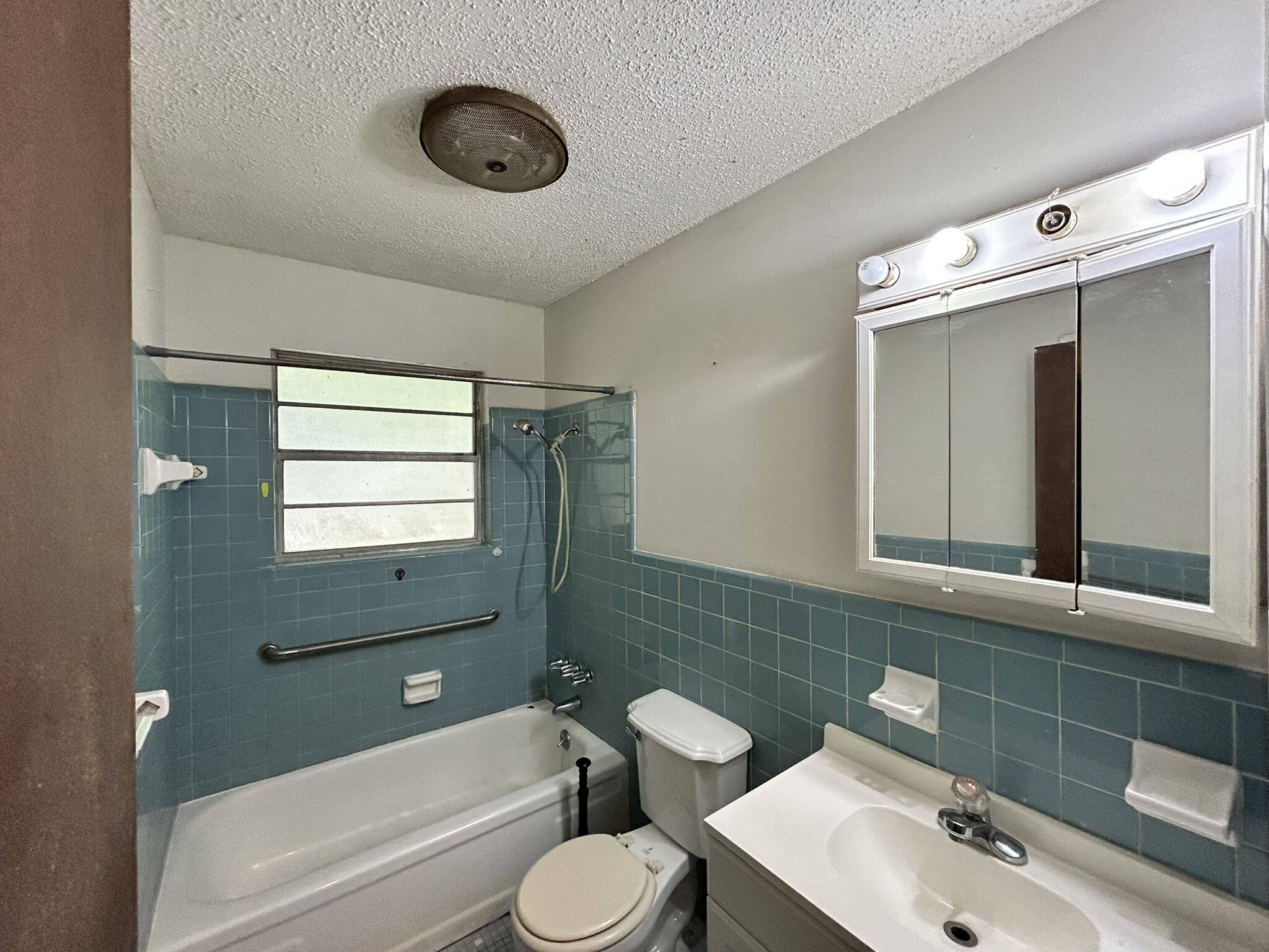 METES & BOUNDS - Residential Lease