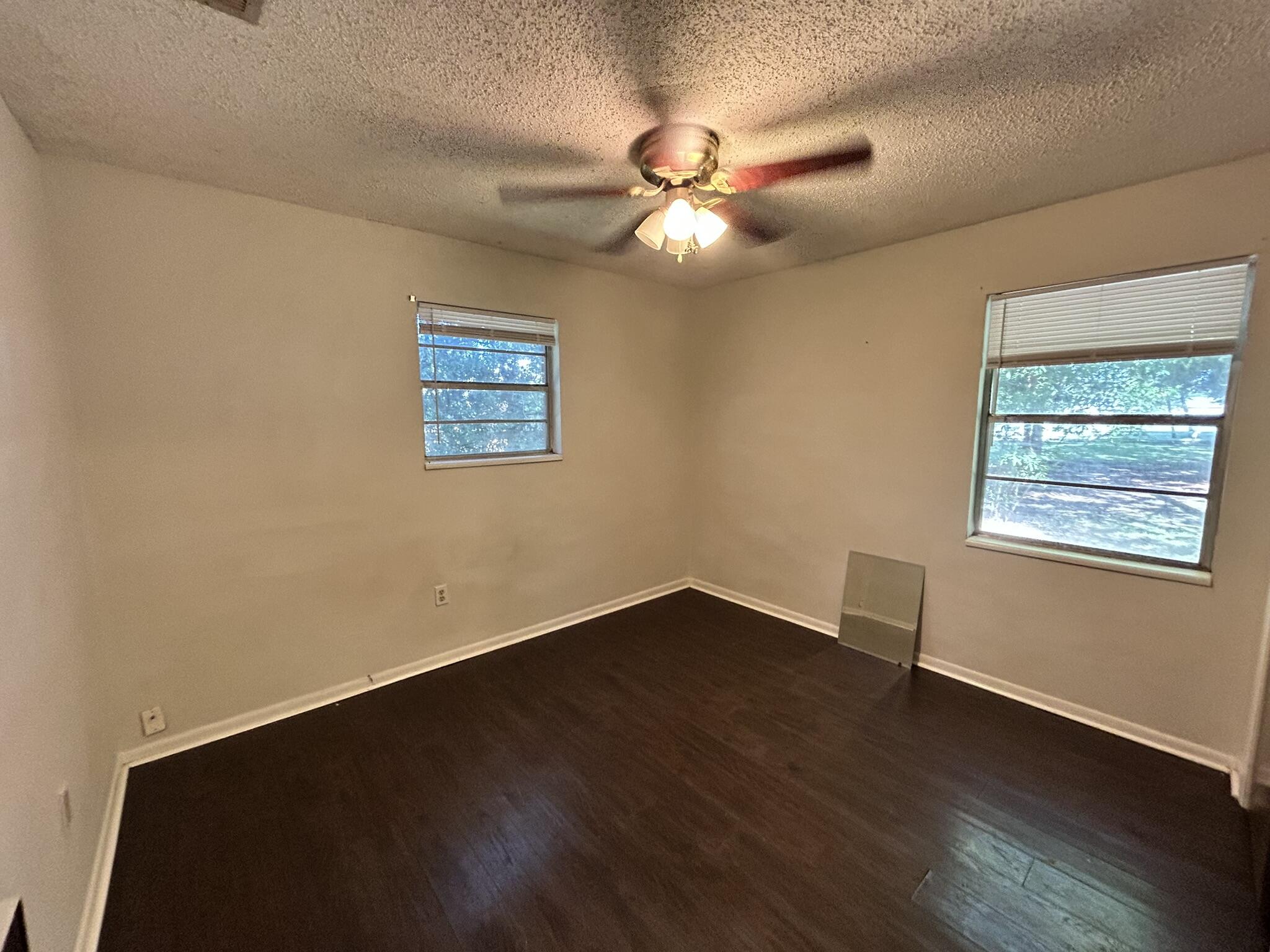 METES & BOUNDS - Residential Lease