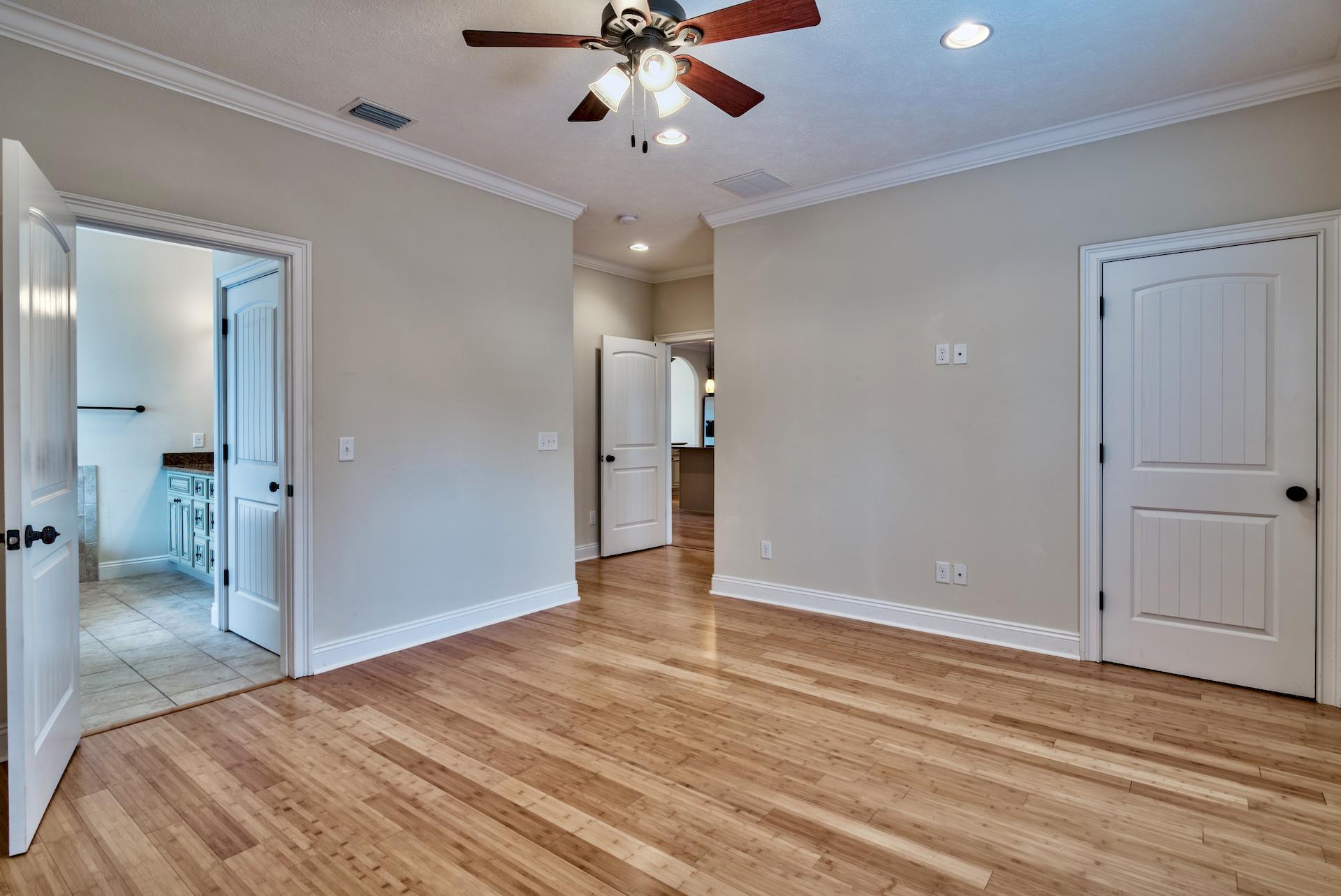 PARADISE GROVE - Residential