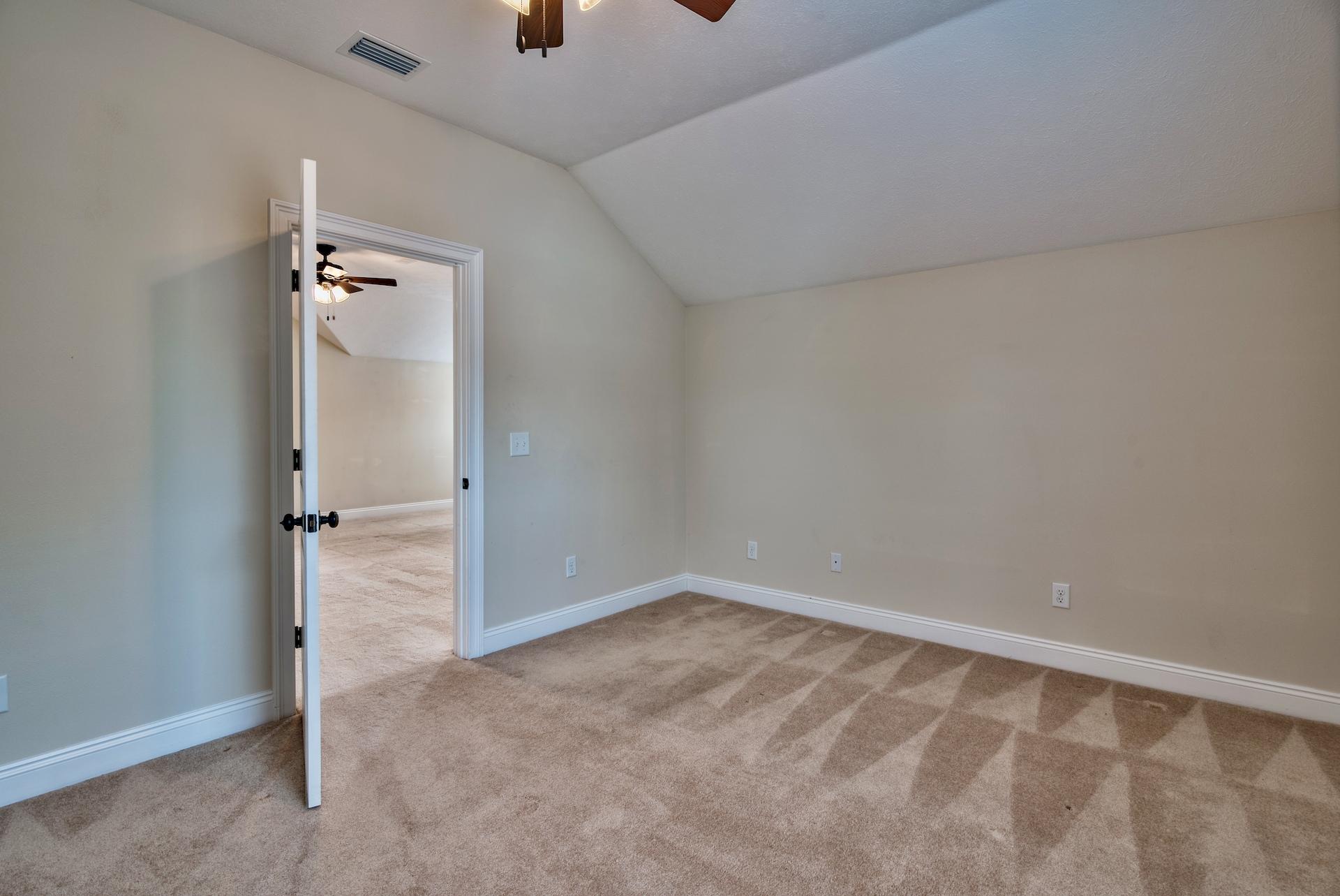 PARADISE GROVE - Residential