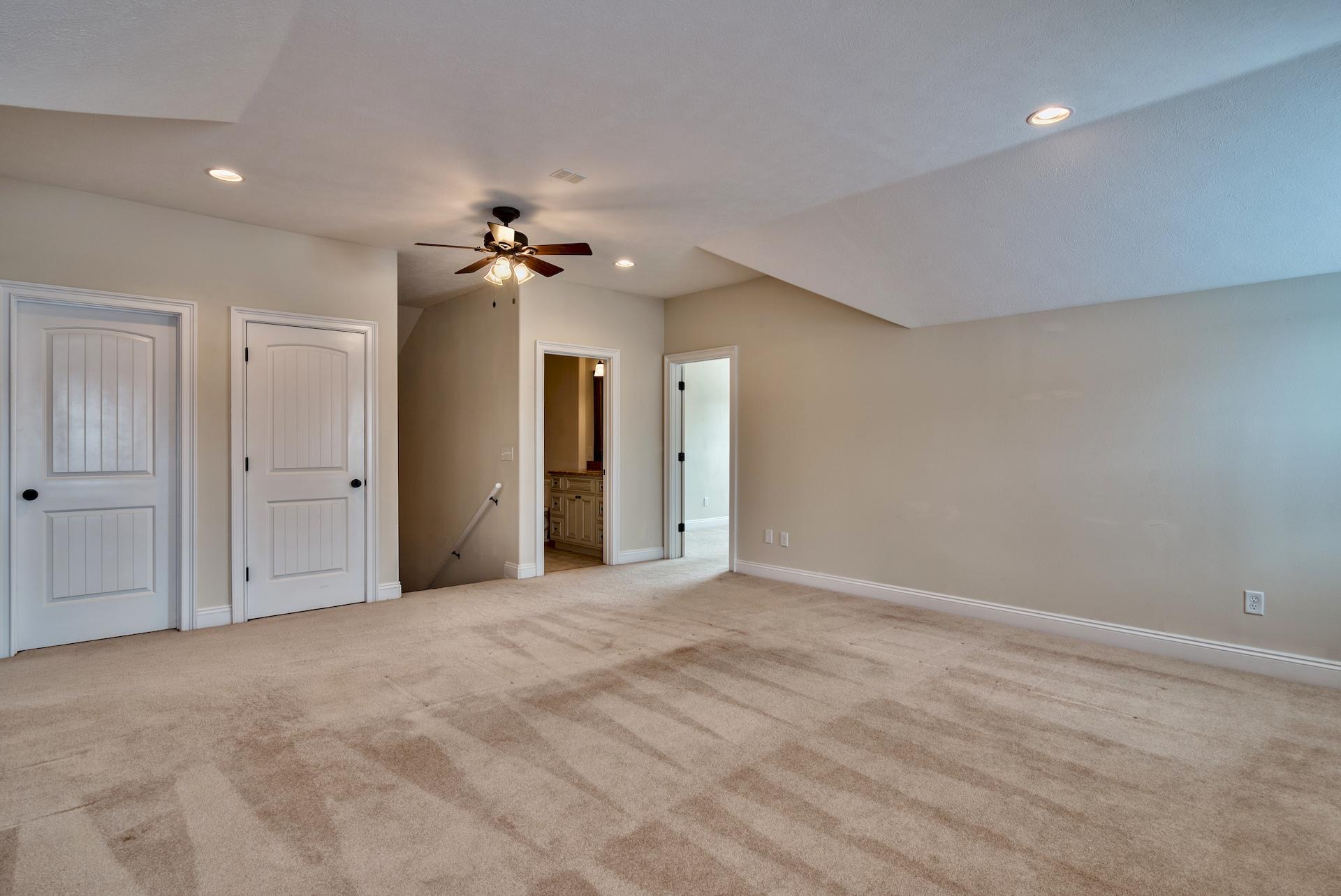 PARADISE GROVE - Residential