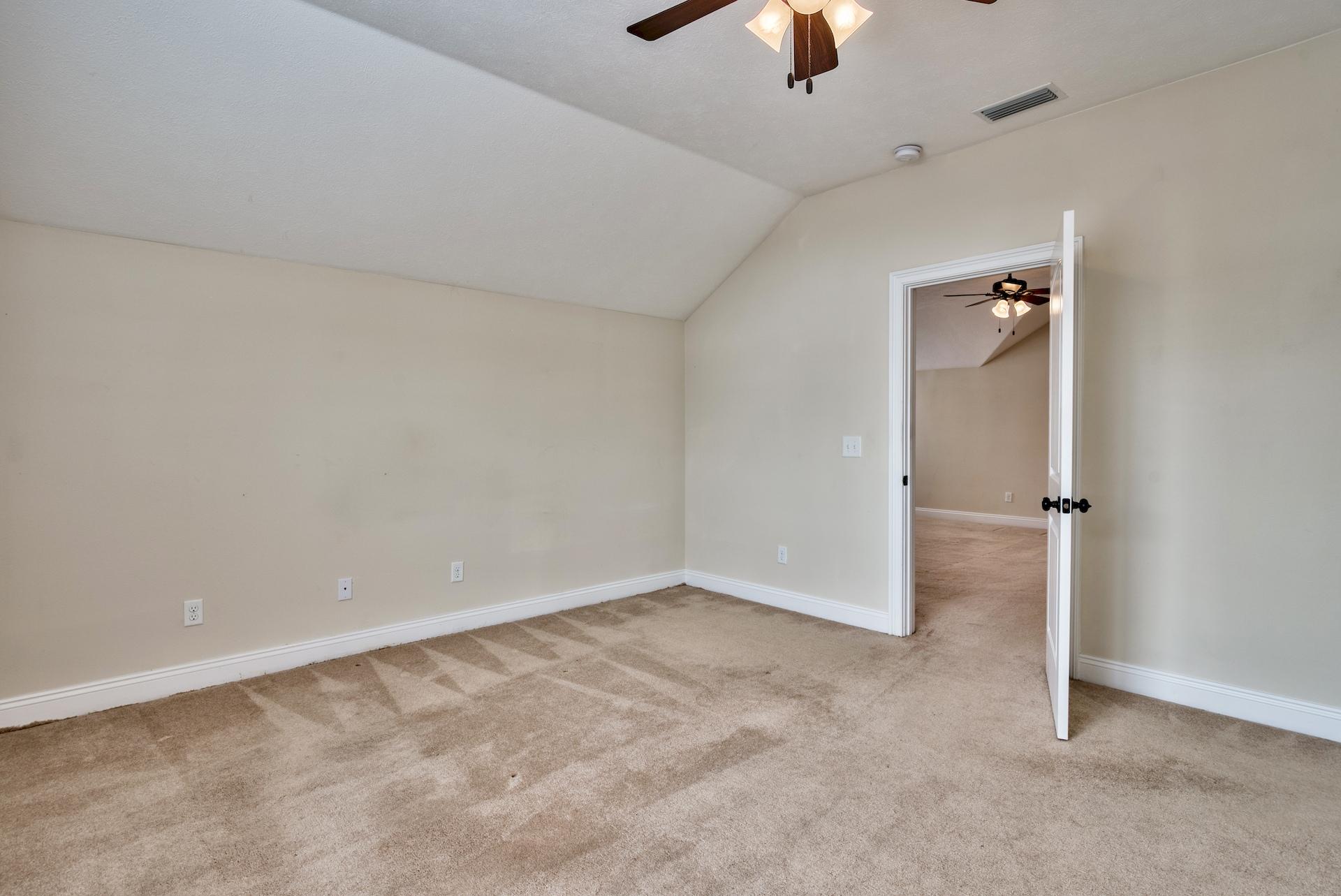 PARADISE GROVE - Residential