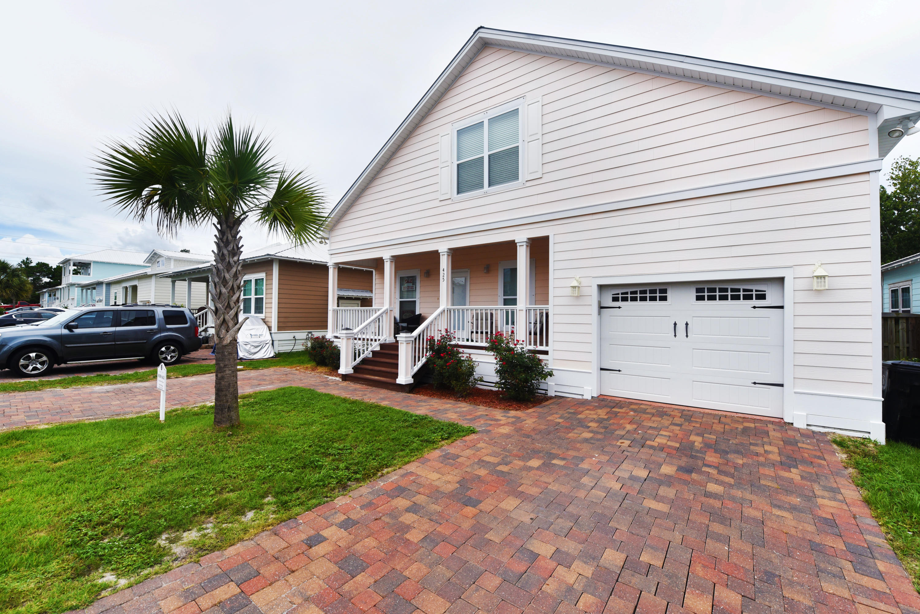 PARADISE GROVE - Residential