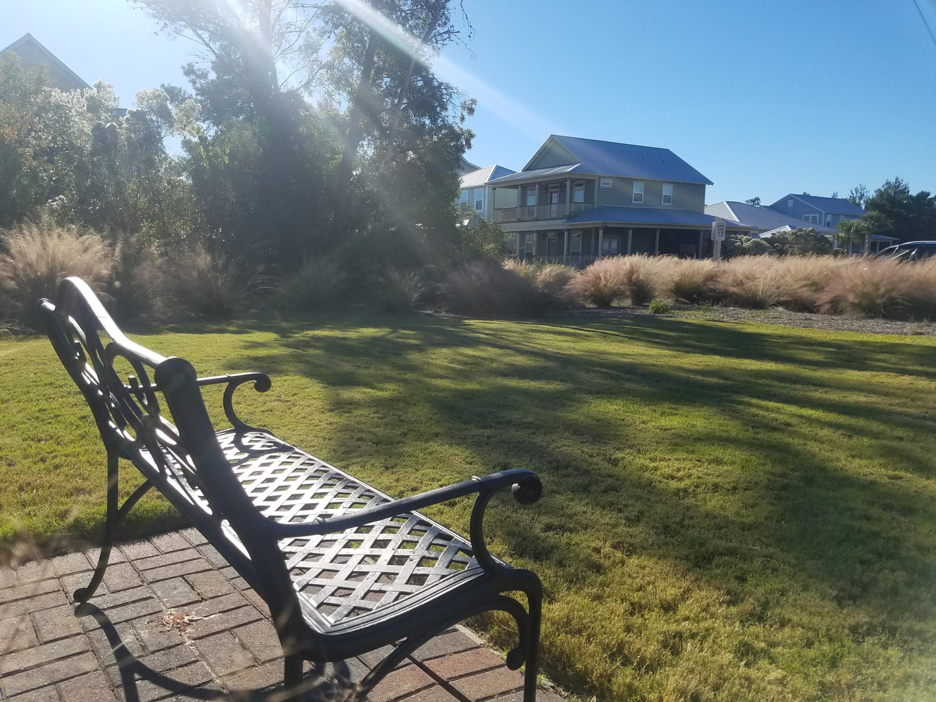 PARADISE GROVE - Residential