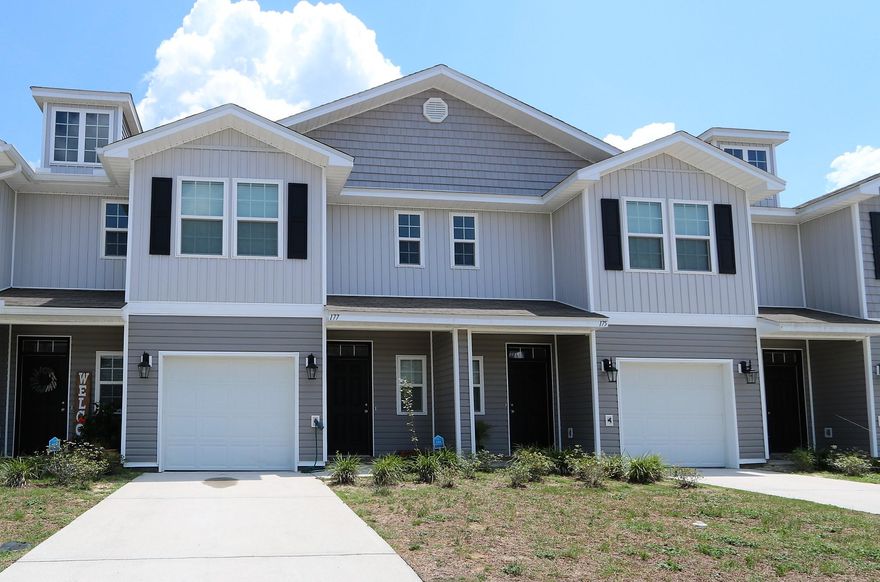 Location, Location. Location. With just one owner since being built in 2017, you'll feel like it's never been lived in. Even better it centrally located near Interstate 10, HWY 85, hospital, Wal-Mart and multiple Restaurants. The closest intersection for hwy 85 has a stop light signal which allows for an easier commute to 3 Air Force Bases, and white-sand, Emerald Coast beaches.