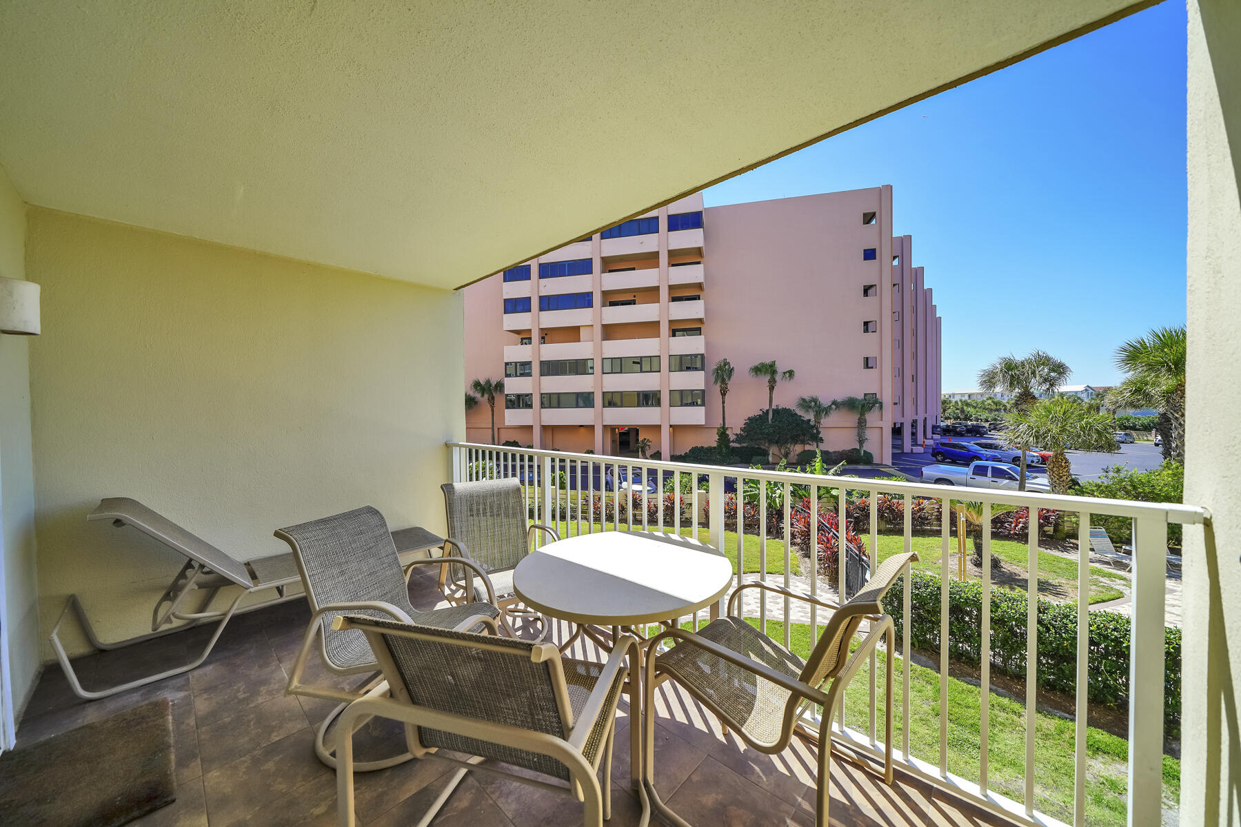 ISLANDER CONDO PH 2 - Residential