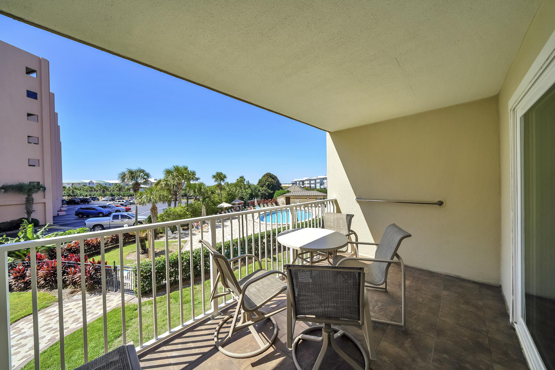 ISLANDER CONDO PH 2 - Residential