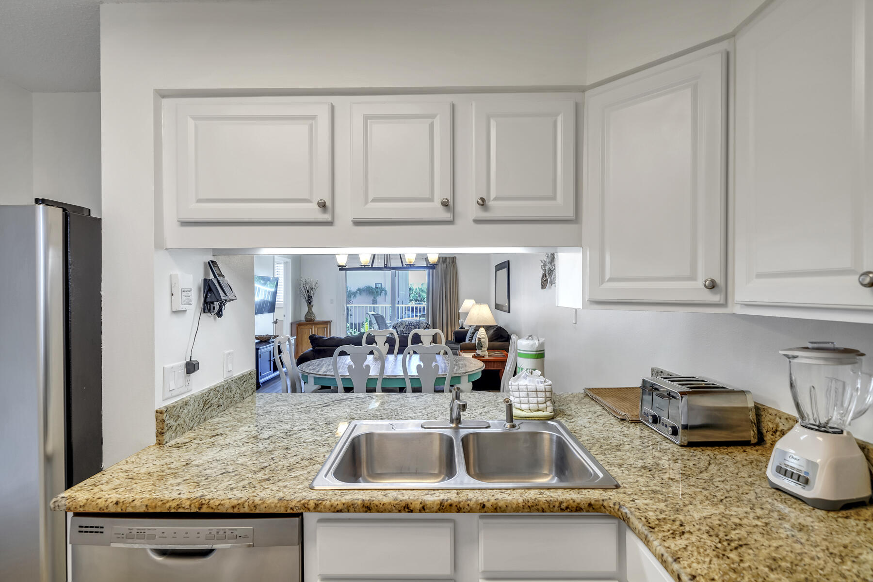 ISLANDER CONDO PH 2 - Residential