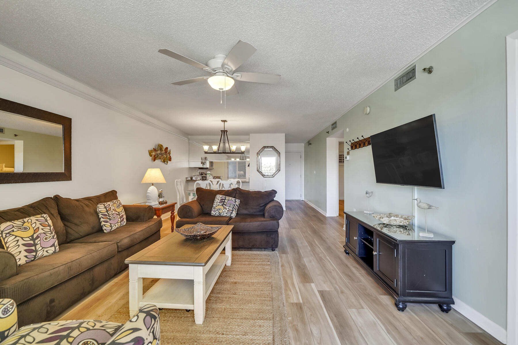 ISLANDER CONDO PH 2 - Residential