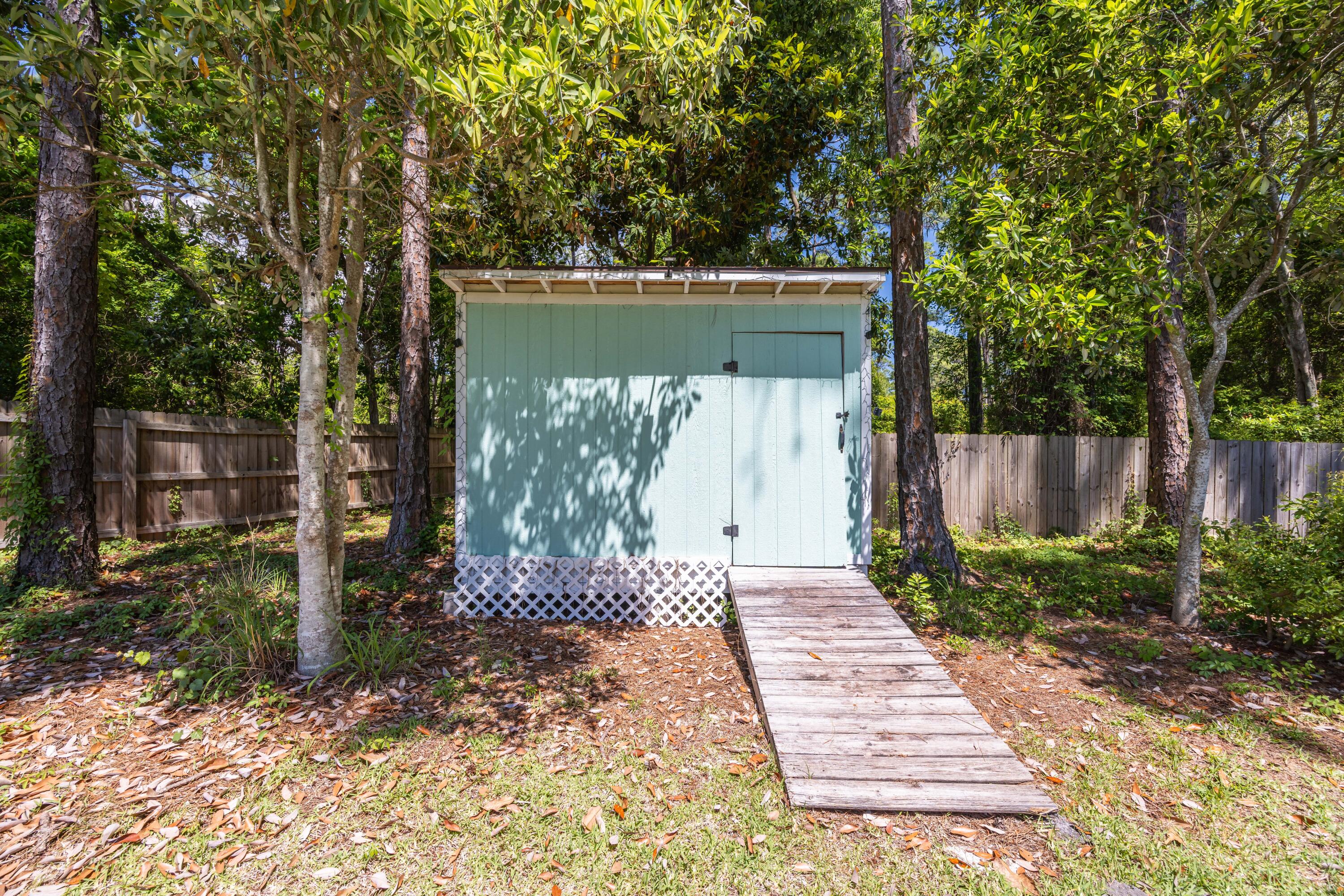 LEGEND COVE - Residential