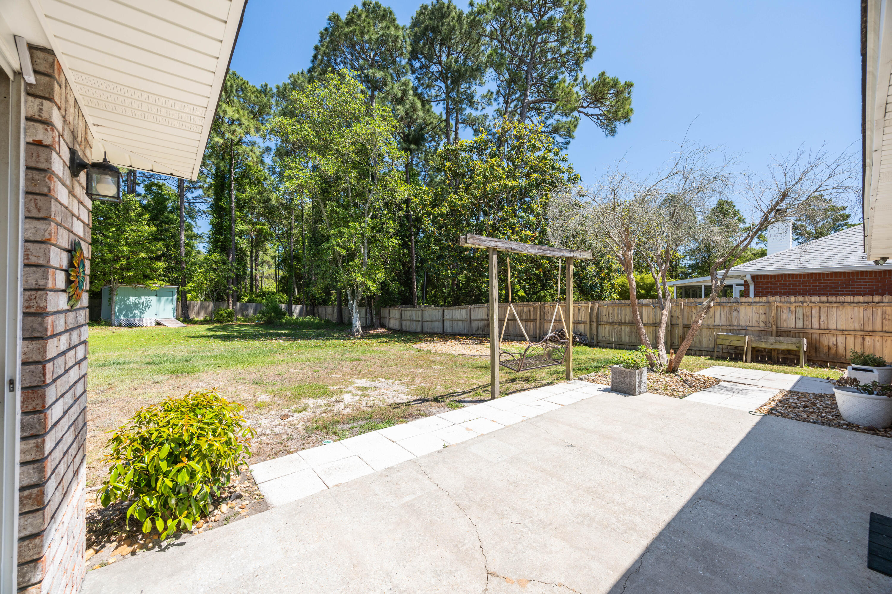 LEGEND COVE - Residential