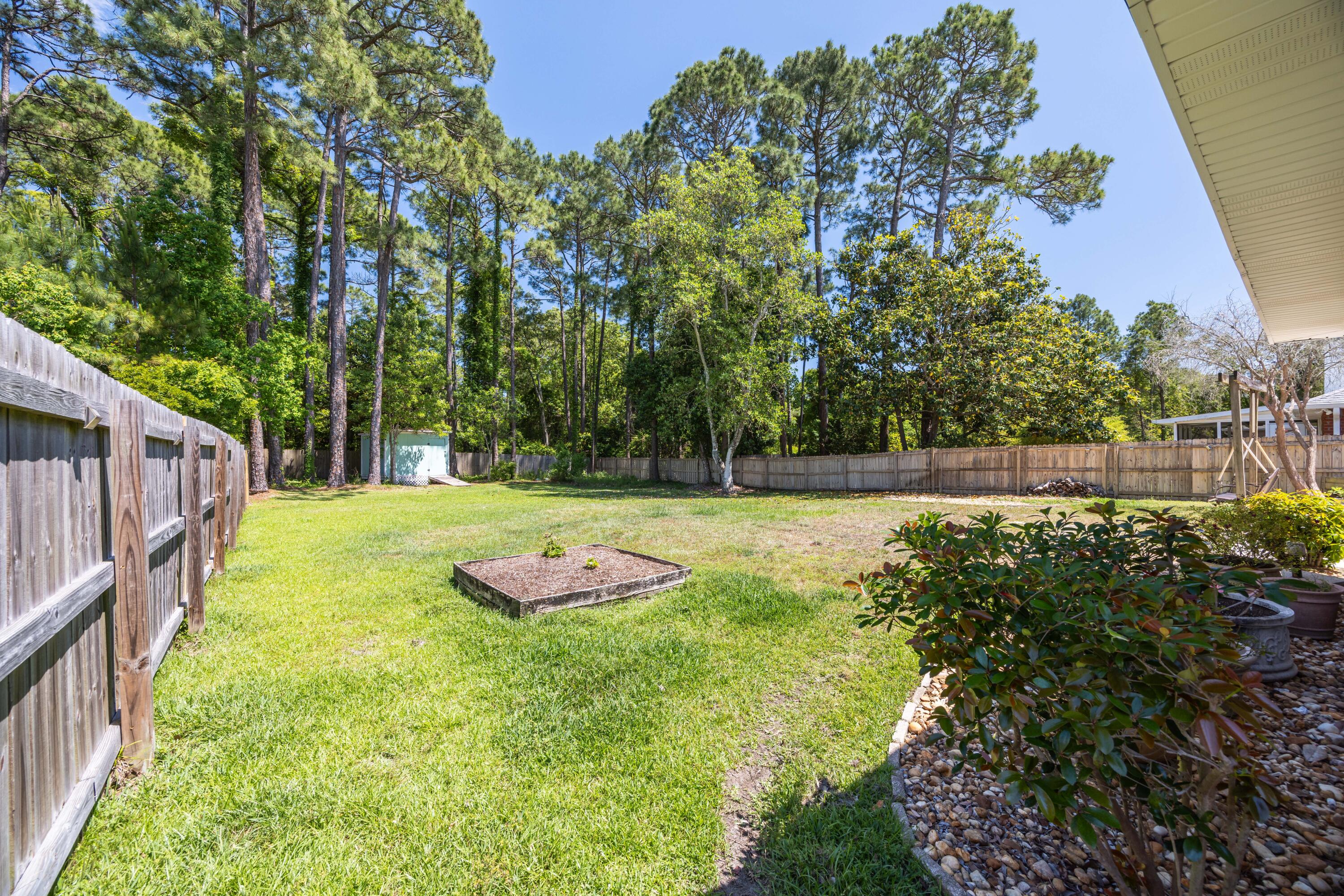 LEGEND COVE - Residential