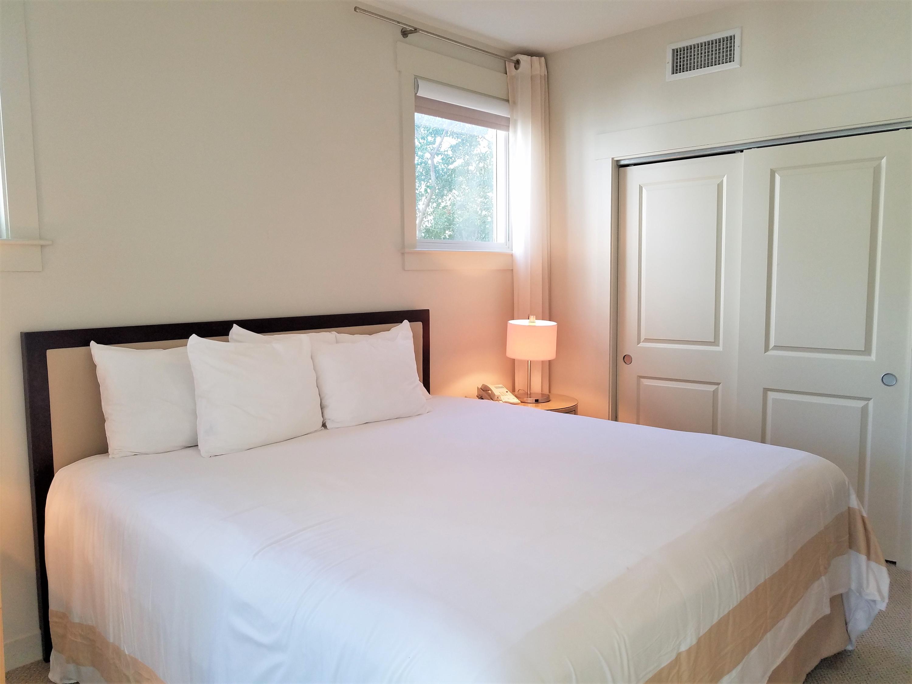 BAHIA CONDO - Residential