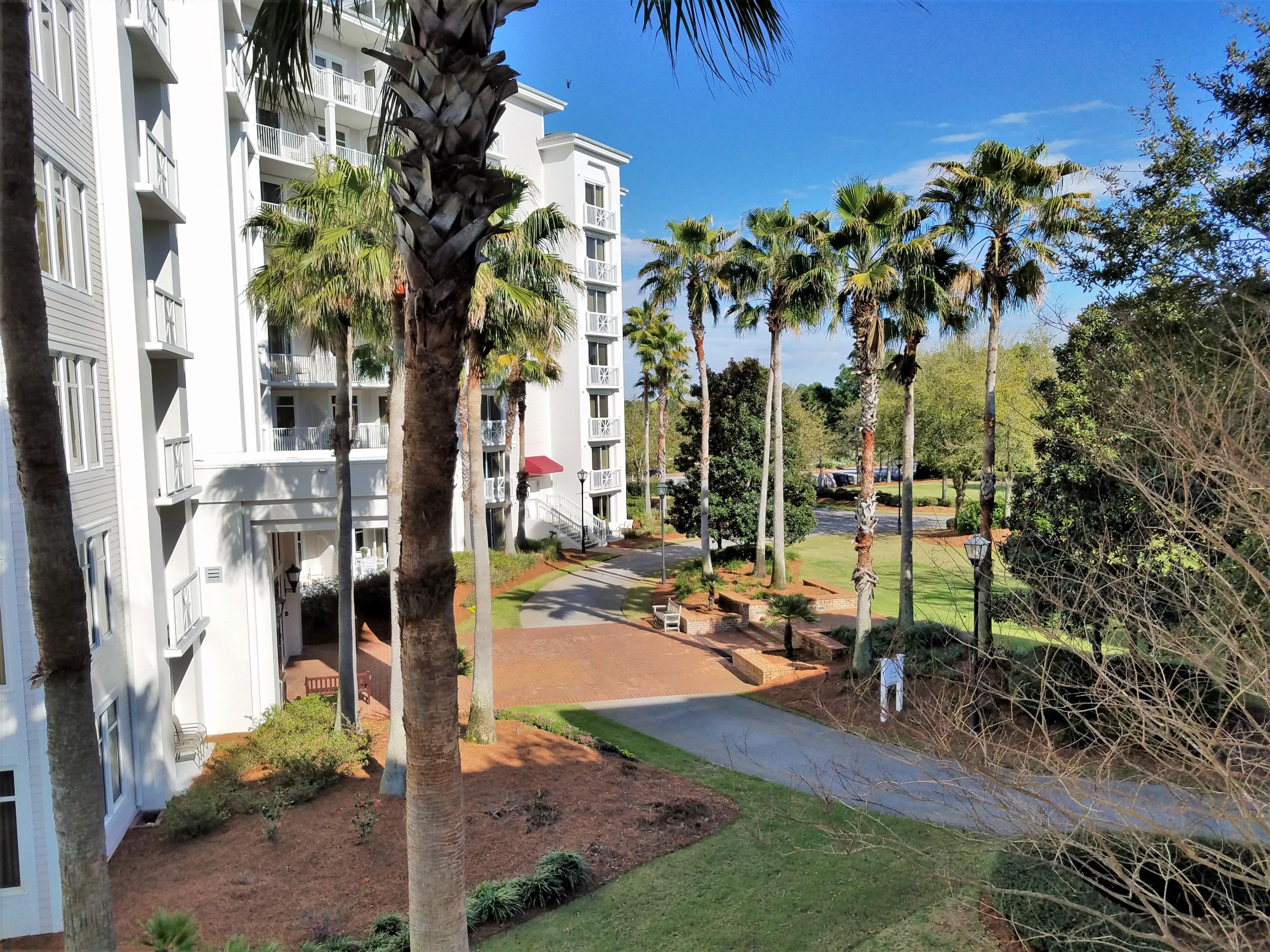 BAHIA CONDO - Residential