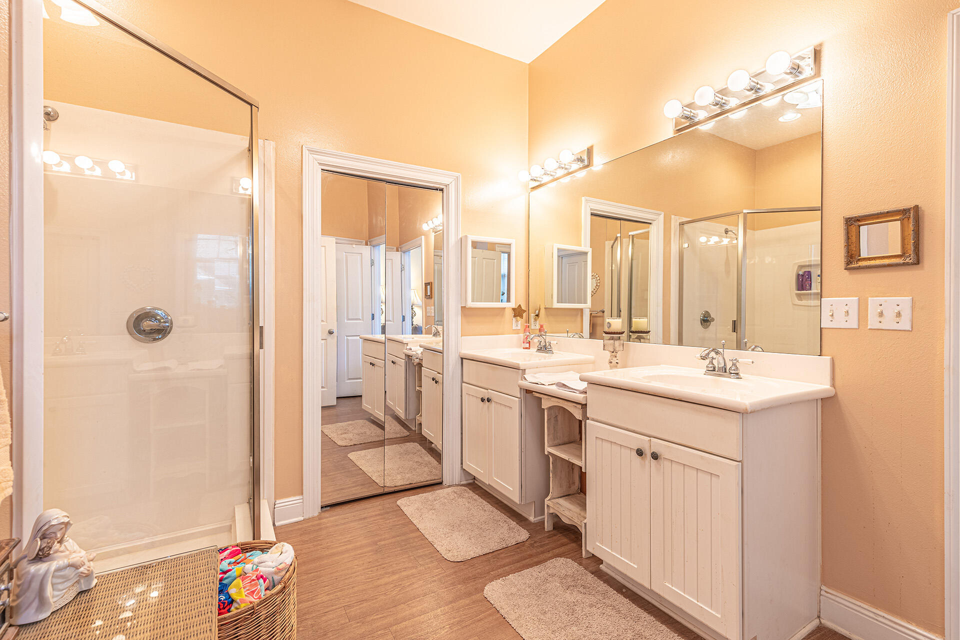 HIDDEN LAKES - Residential