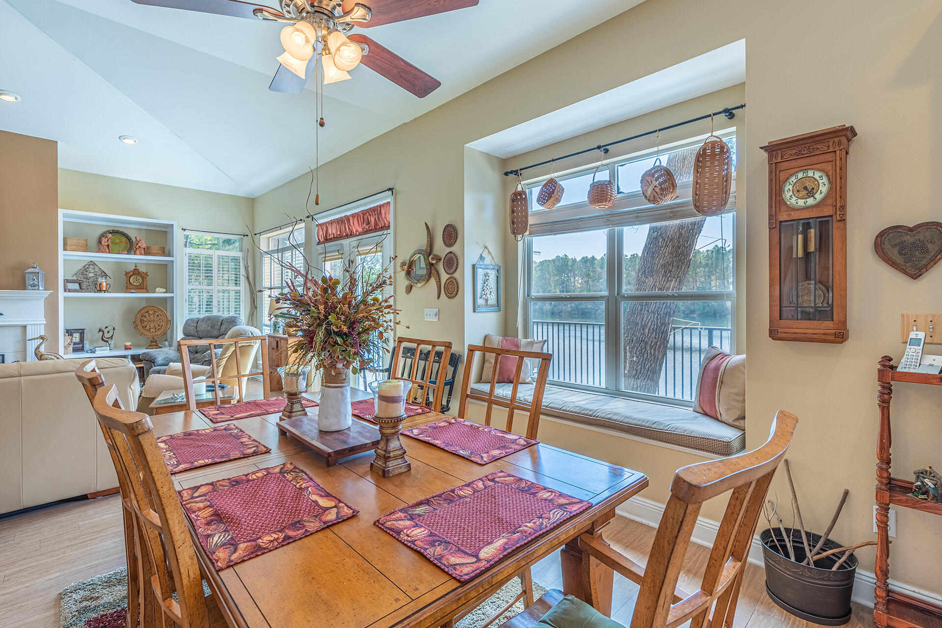 HIDDEN LAKES - Residential