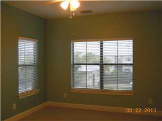 SOUTH HAVEN TOWNHOMES - Residential Lease