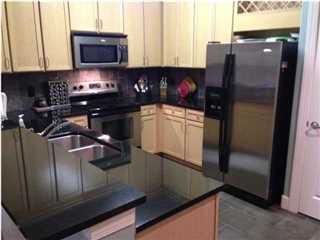 SOUTH HAVEN TOWNHOMES - Residential Lease