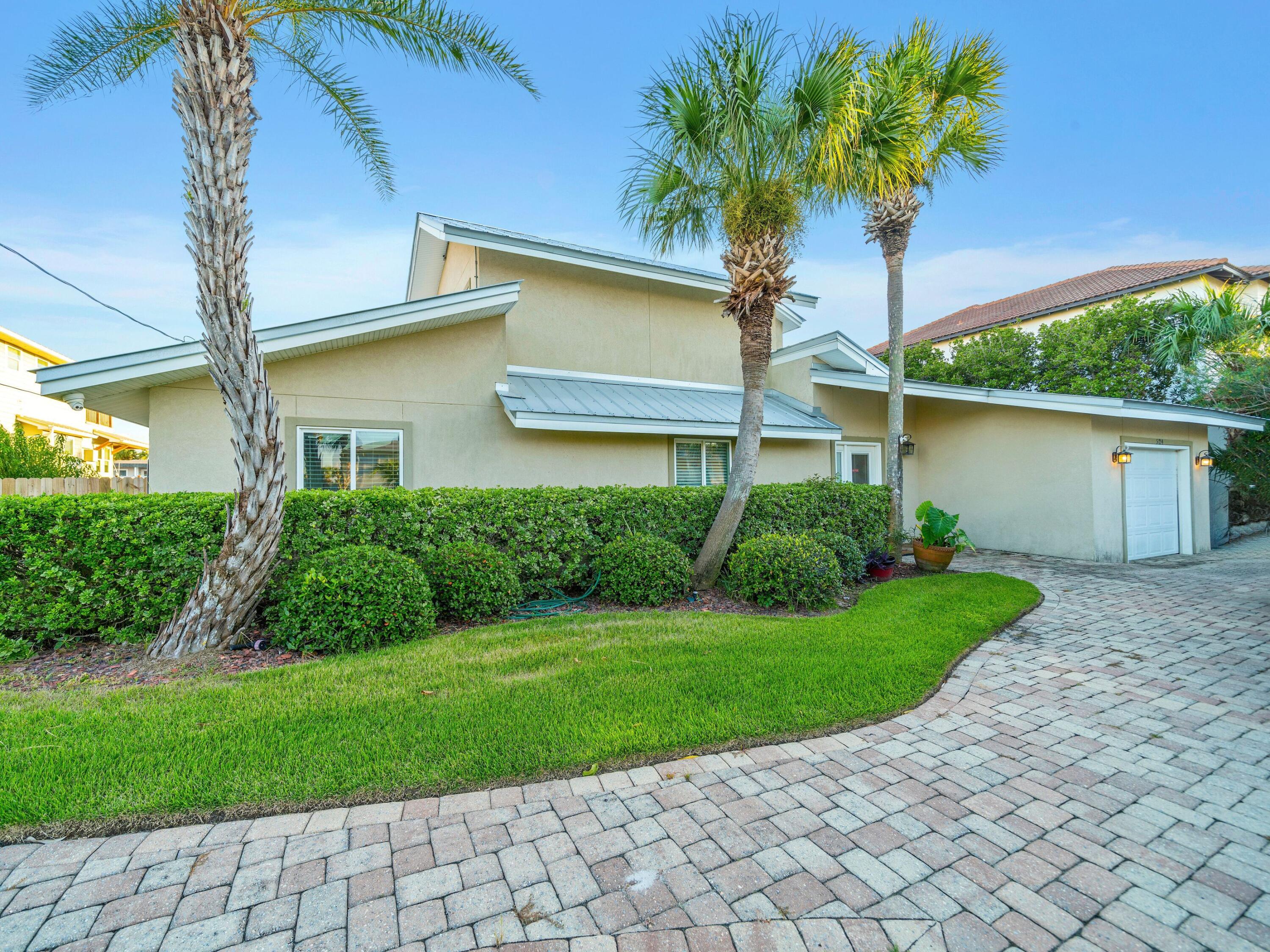 HOLIDAY ISLE - Residential