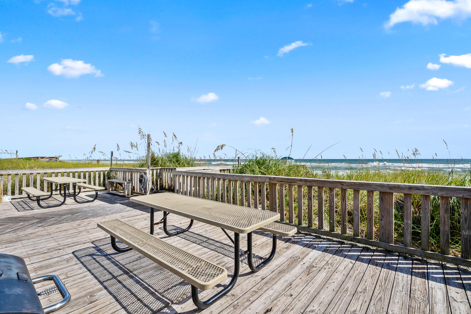 EMERALD ISLE - Residential