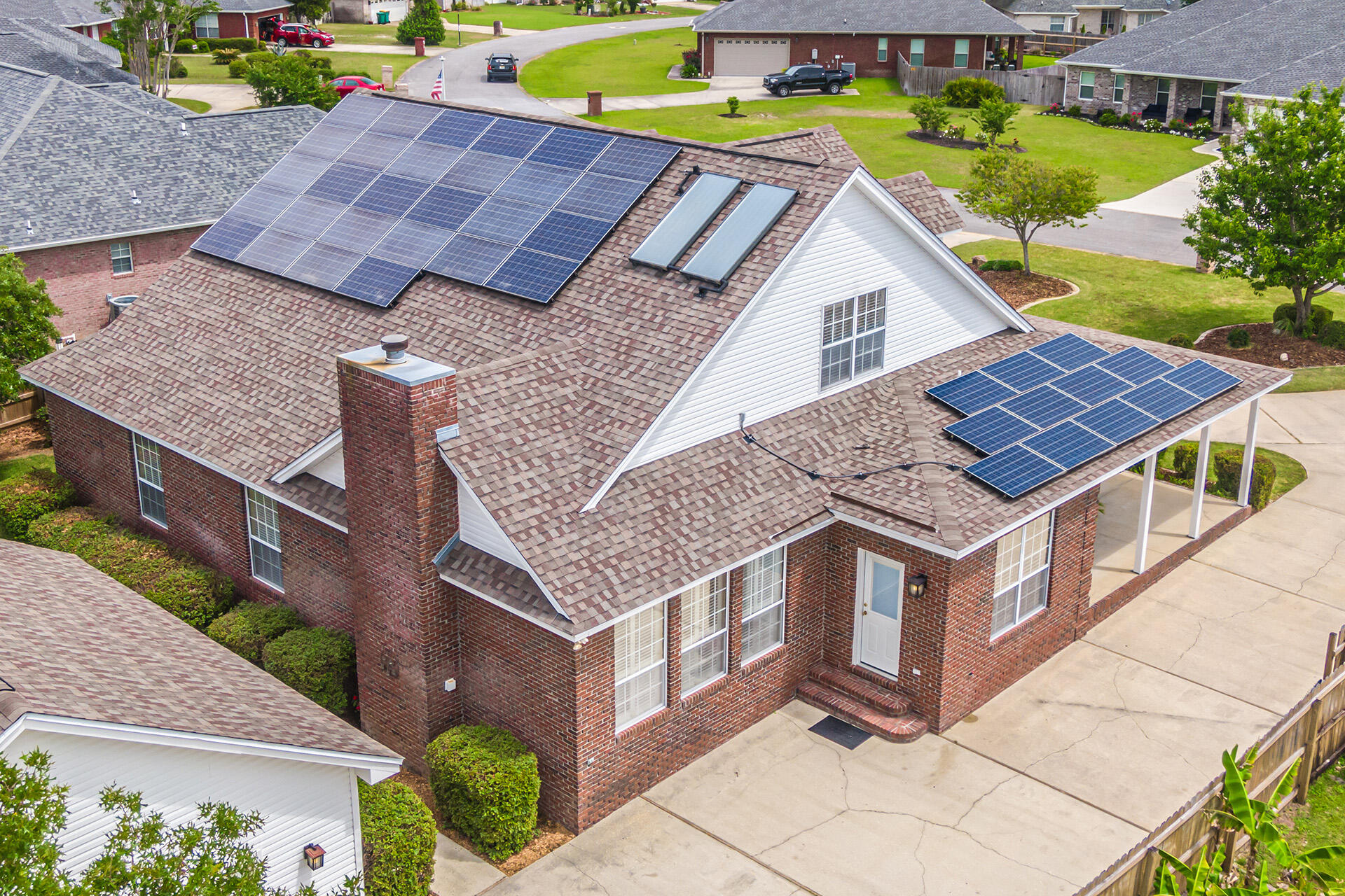 RAINTREE ESTATES - Residential