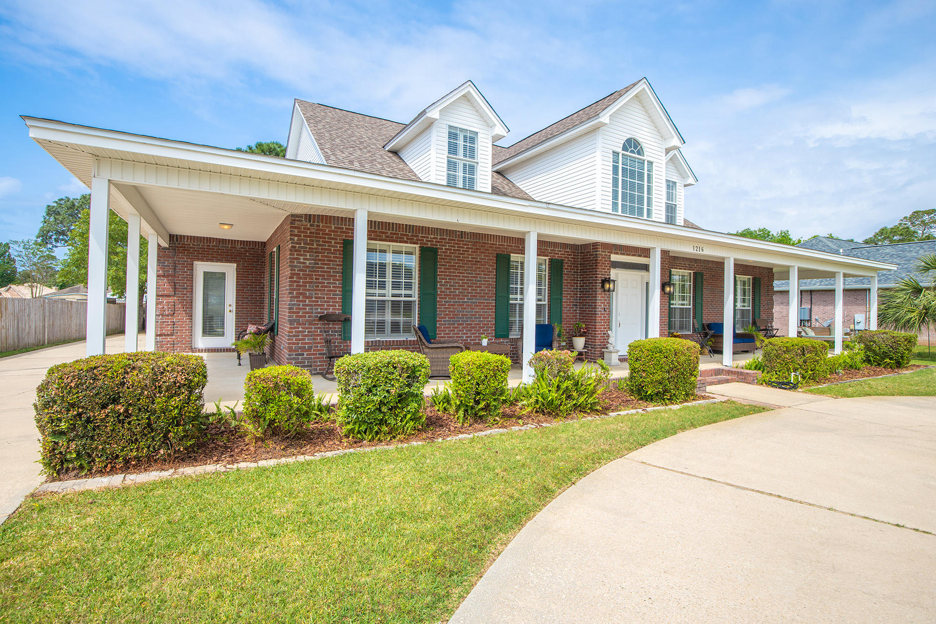 RAINTREE ESTATES - Residential