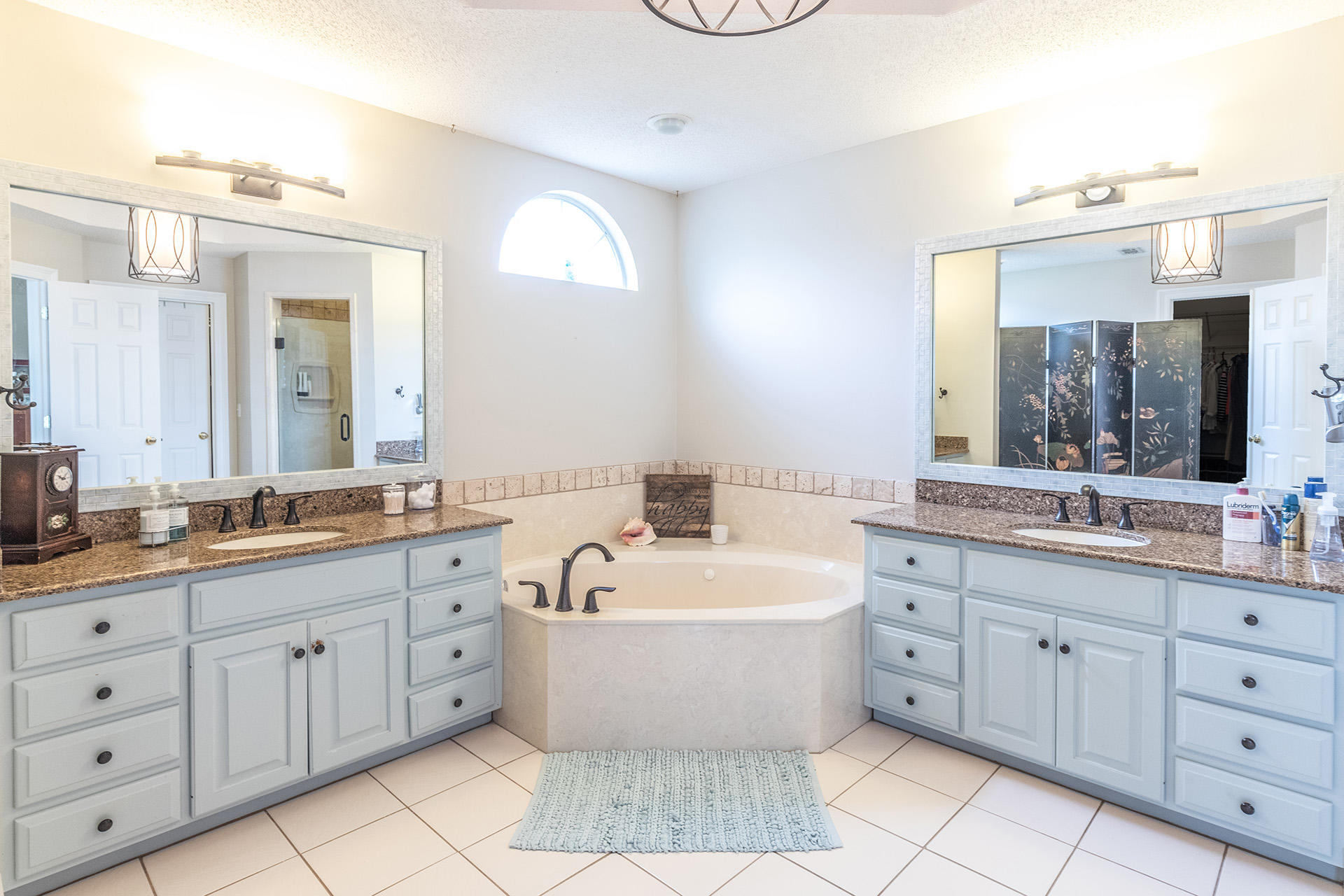 RAINTREE ESTATES - Residential