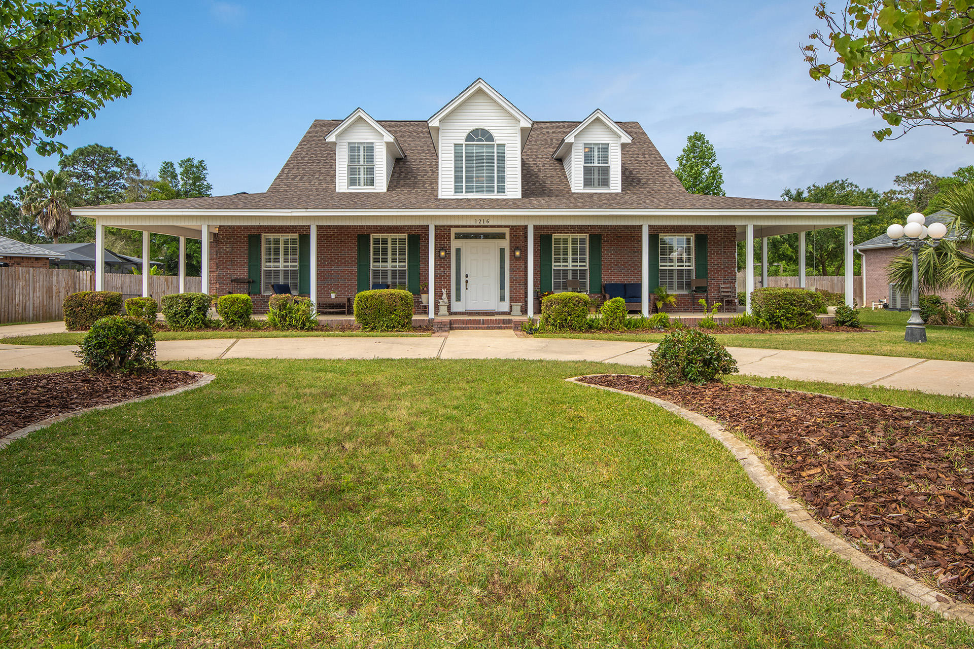 RAINTREE ESTATES - Residential