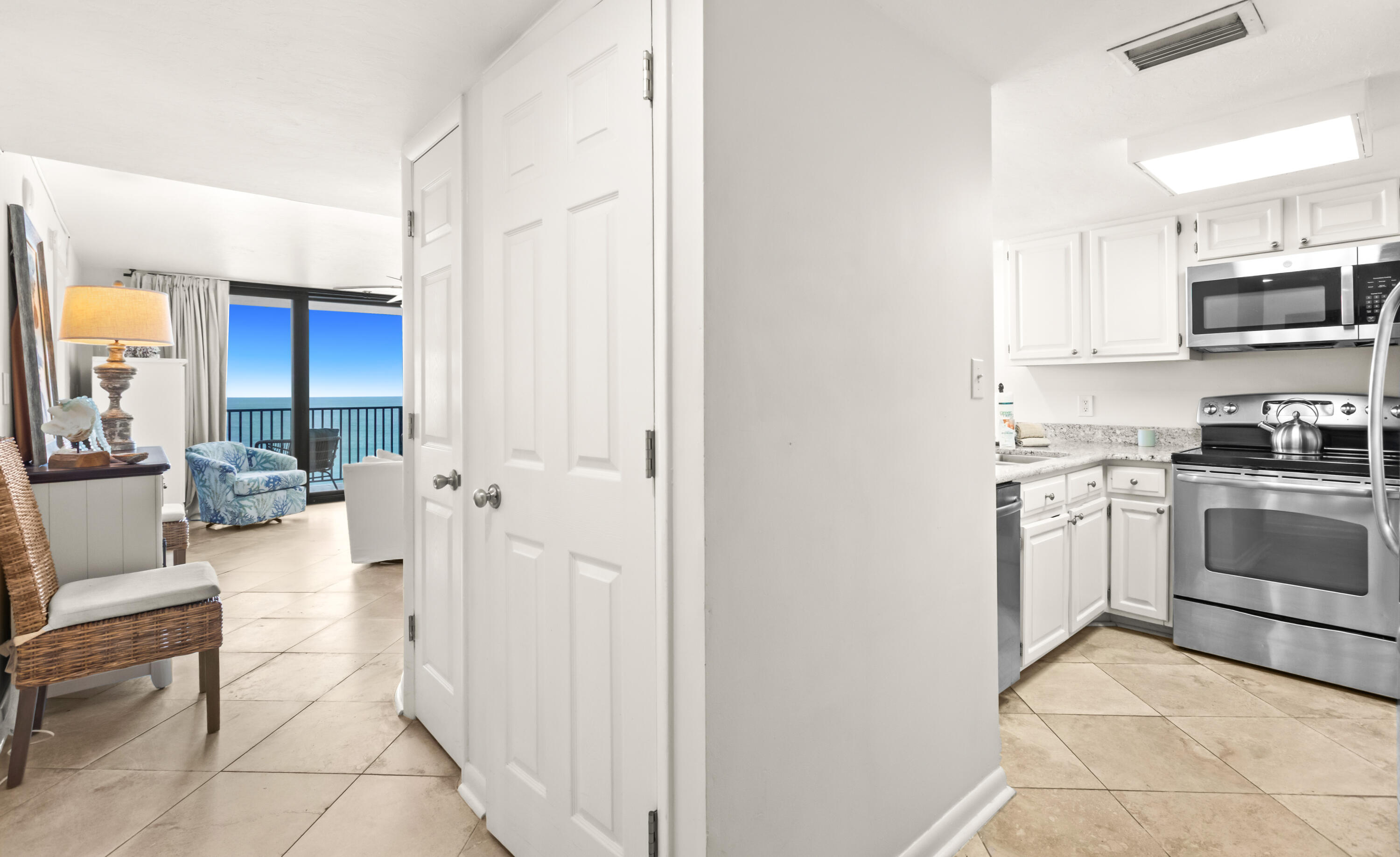 ONE SEAGROVE PLACE CONDOMINIUM - Residential