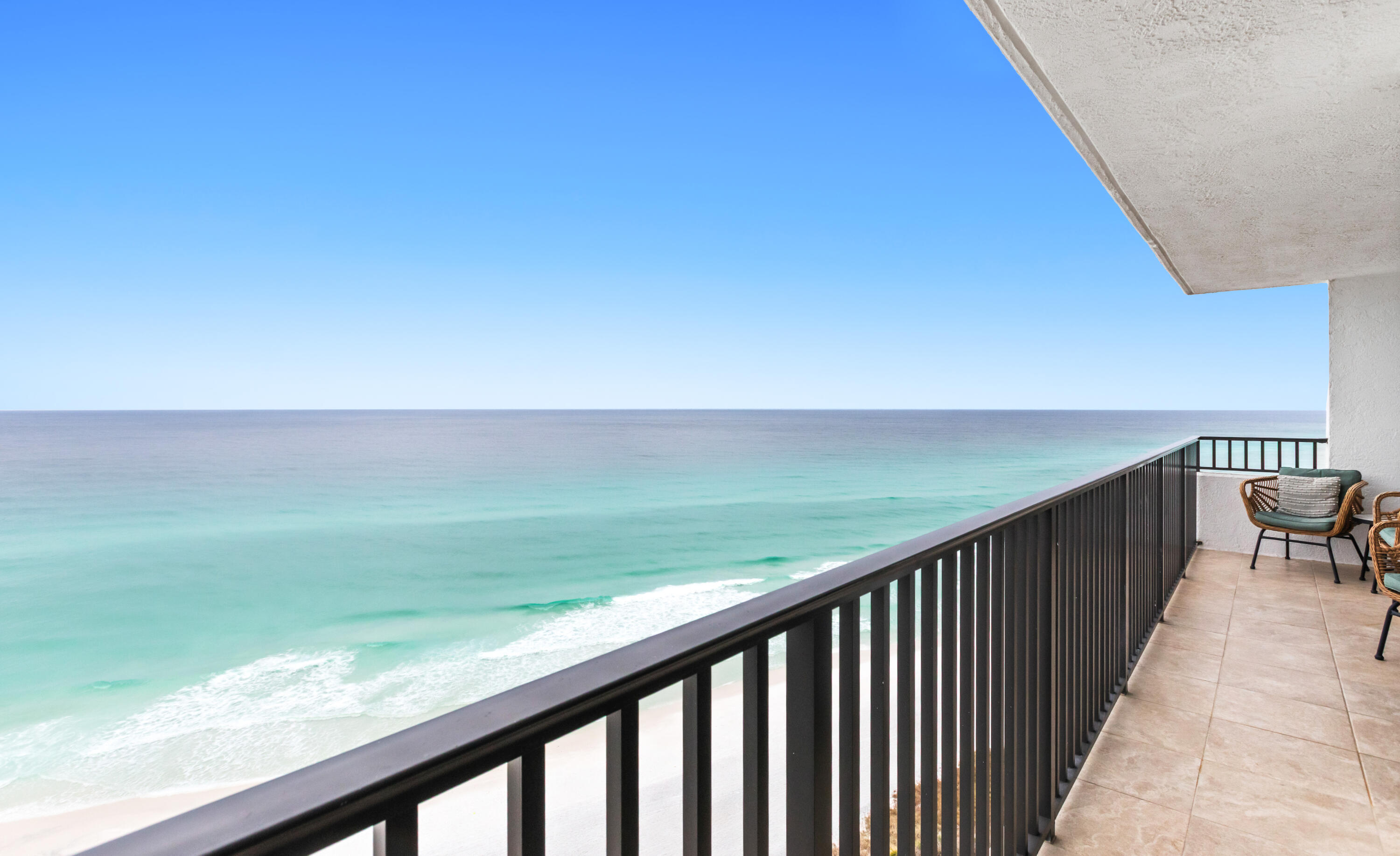 ONE SEAGROVE PLACE CONDOMINIUM - Residential