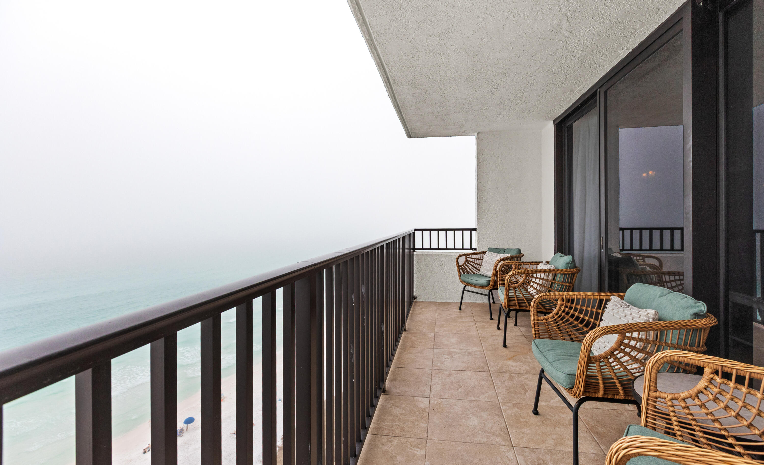 ONE SEAGROVE PLACE CONDOMINIUM - Residential