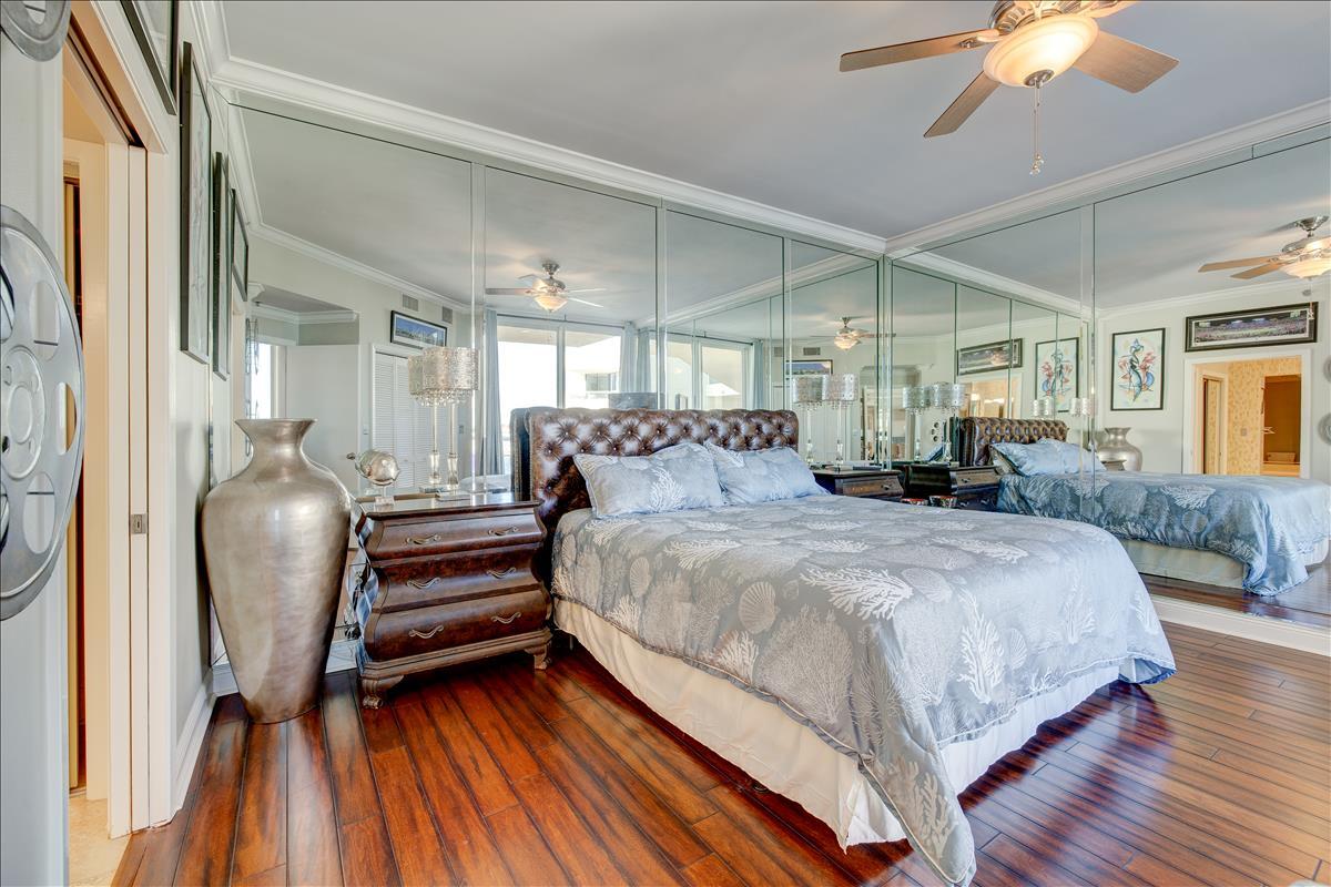 EAST PASS TOWERS CONDO PH 2 - Residential