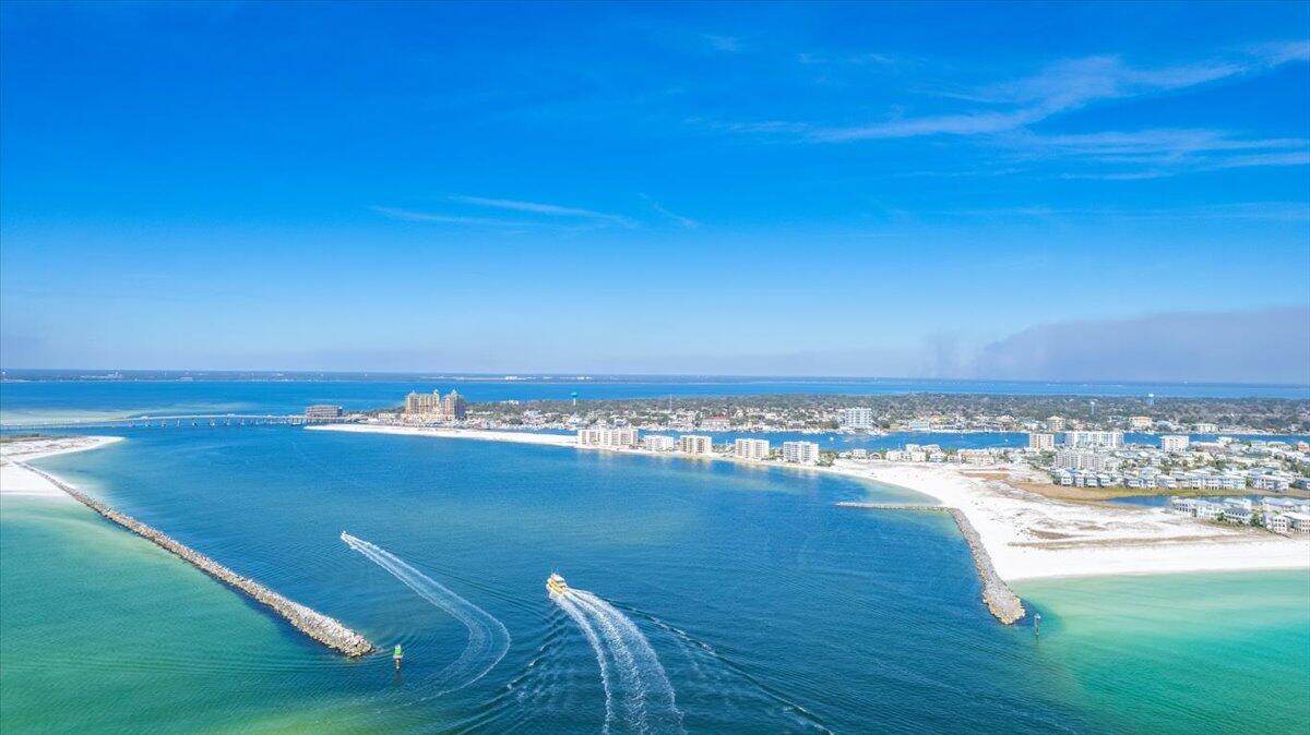 EAST PASS TOWERS CONDO PH 2 - Residential