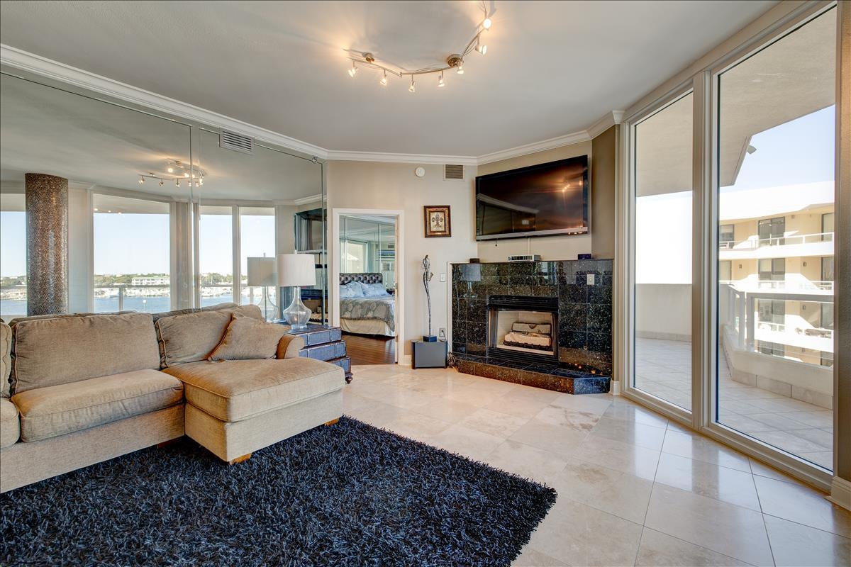 EAST PASS TOWERS CONDO PH 2 - Residential