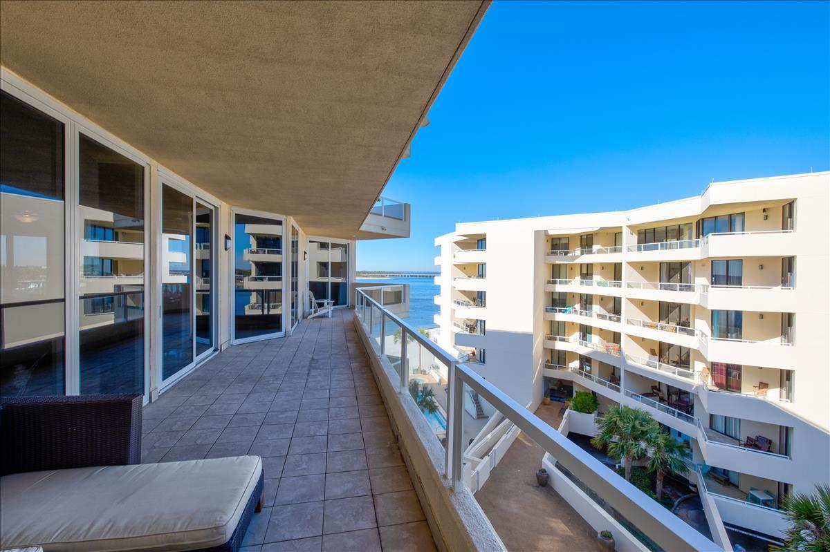 EAST PASS TOWERS CONDO PH 2 - Residential